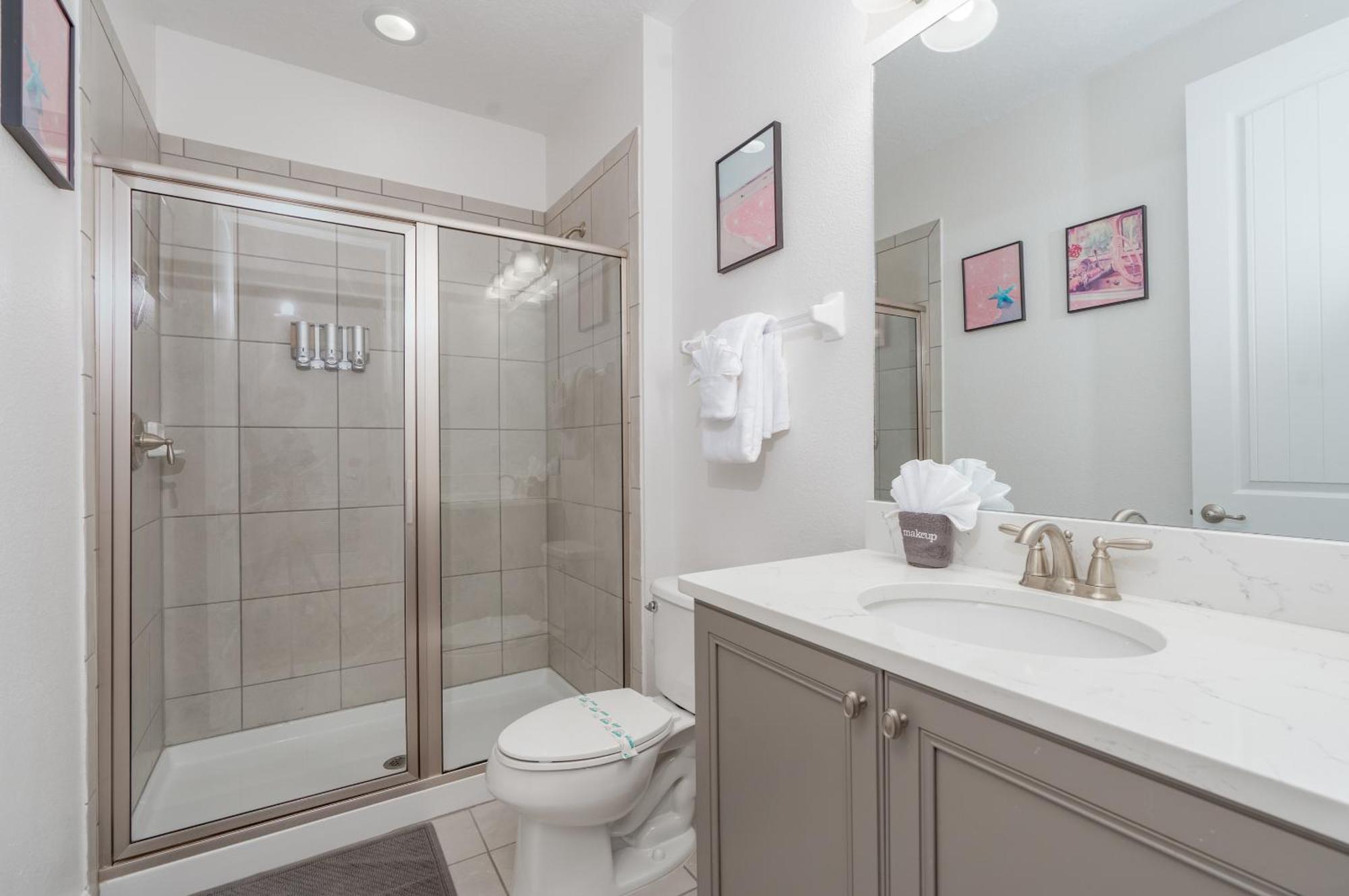 Holiday home Featured On Tv! Epic Game Room, Theater, Private Pool & Hot Tub *