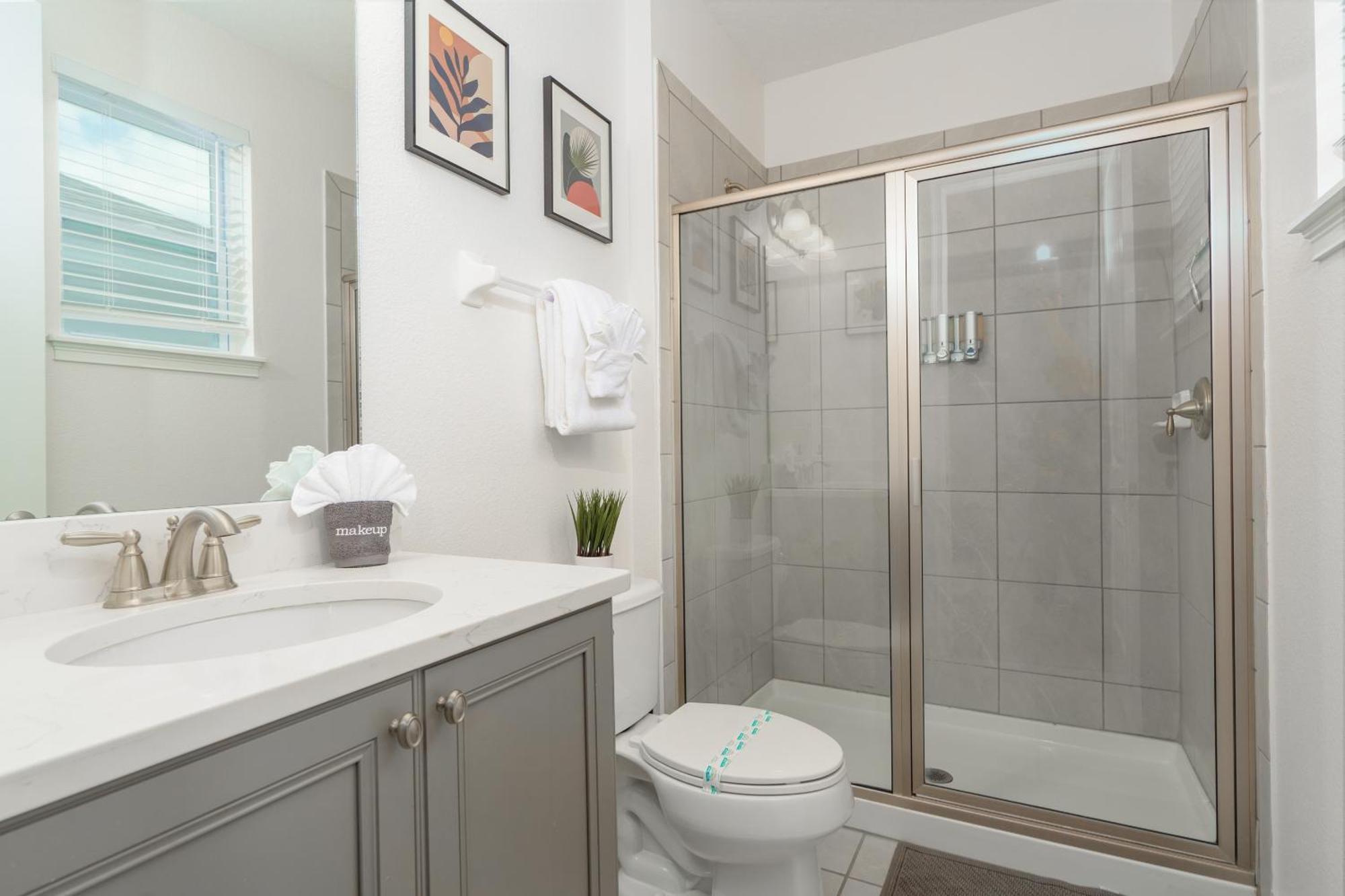 Featured On Tv! Epic Game Room, Theater, Private Pool & Hot Tub Holiday home Orlando