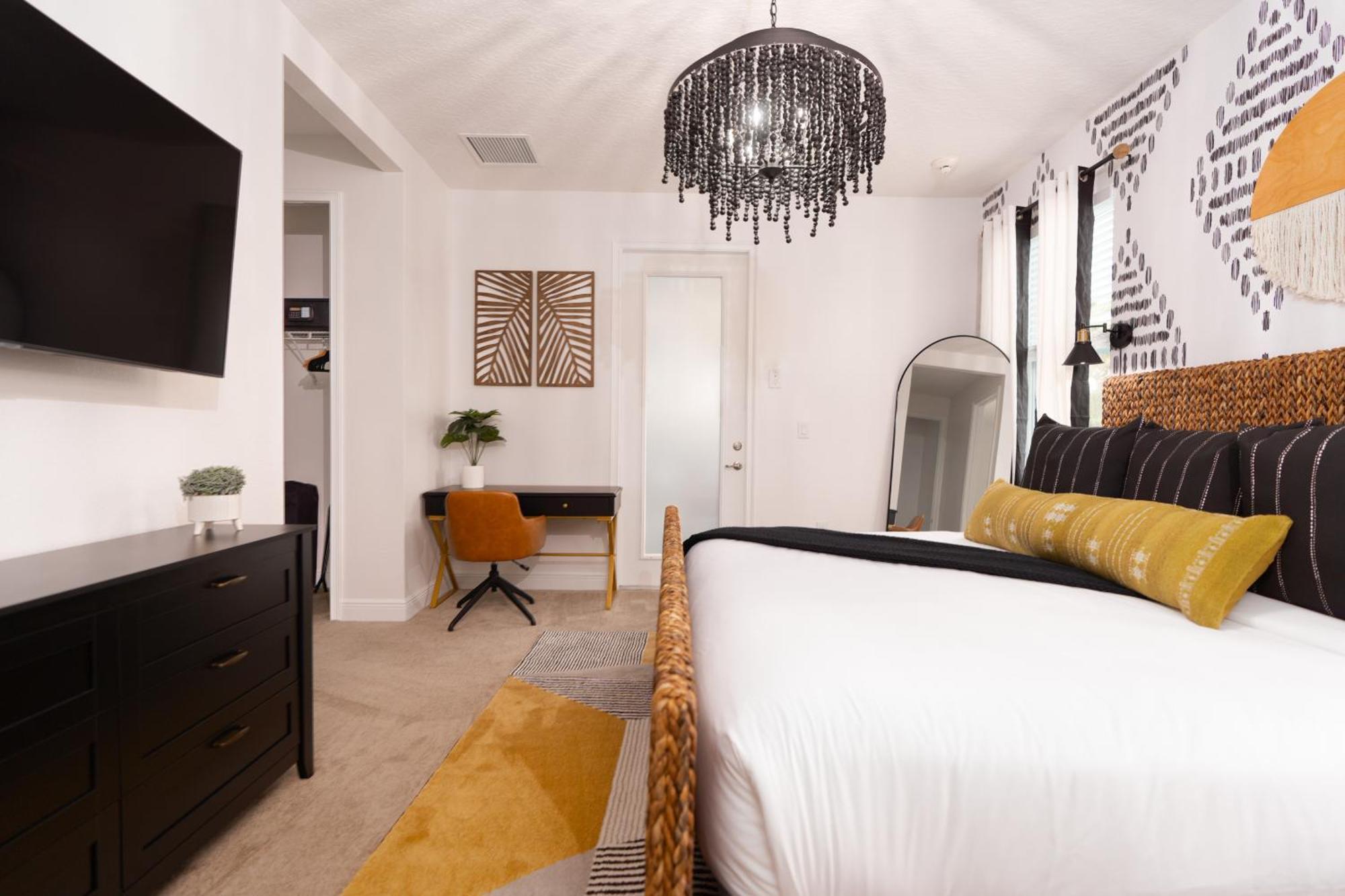 Holiday home Featured On Tv! Epic Game Room, Theater, Private Pool & Hot Tub *