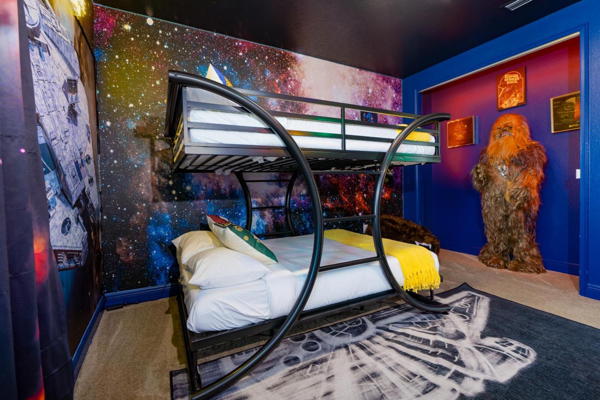 Featured On Tv! Epic Game Room, Theater, Private Pool & Hot Tub Holiday home Orlando