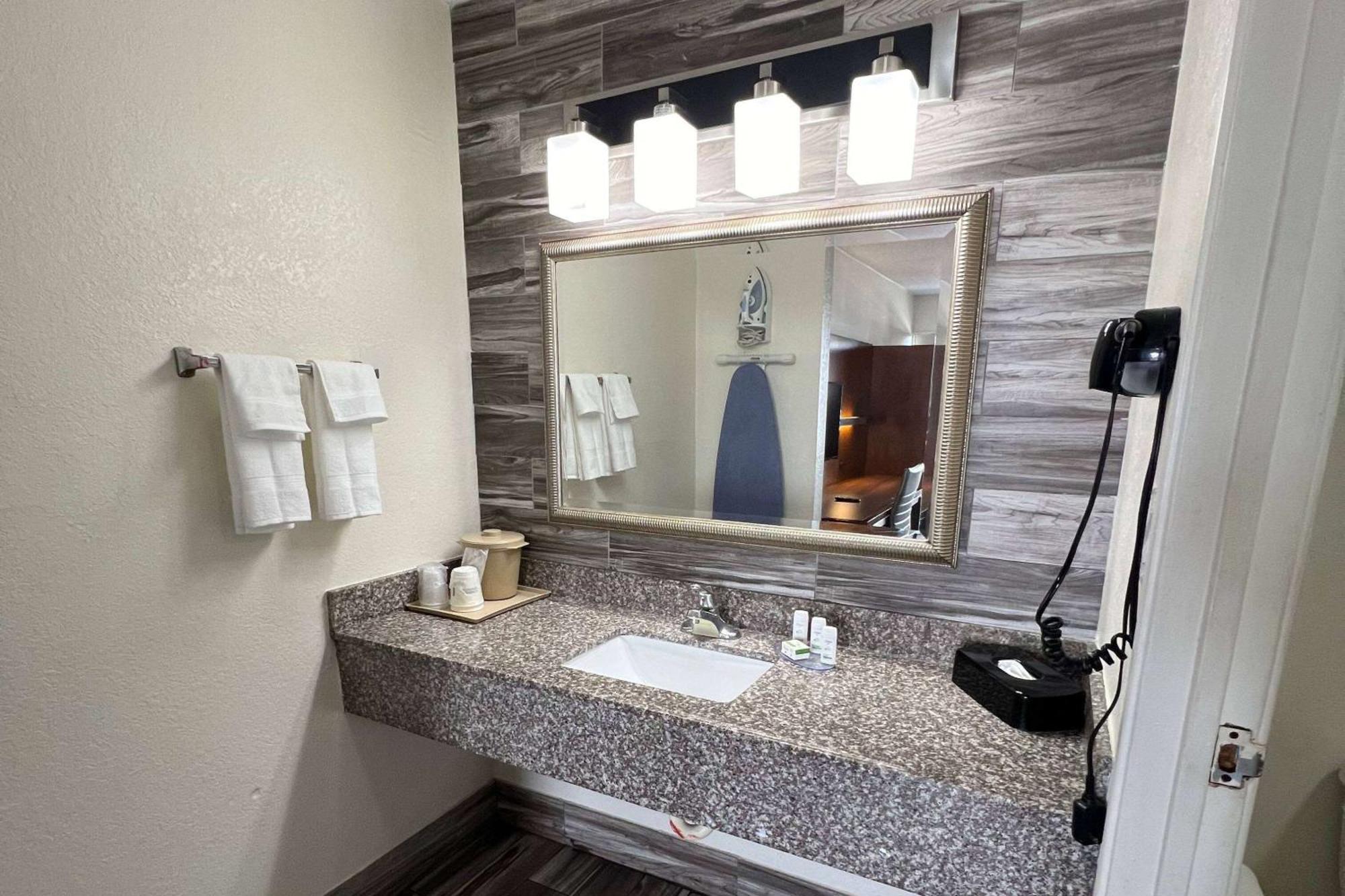 Hotel Baymont By Wyndham Downtown Orlando