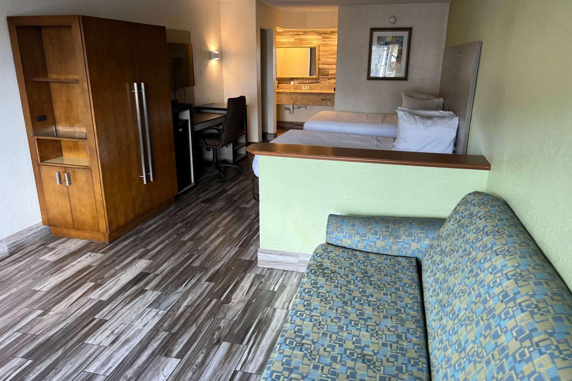 Baymont By Wyndham Downtown Orlando