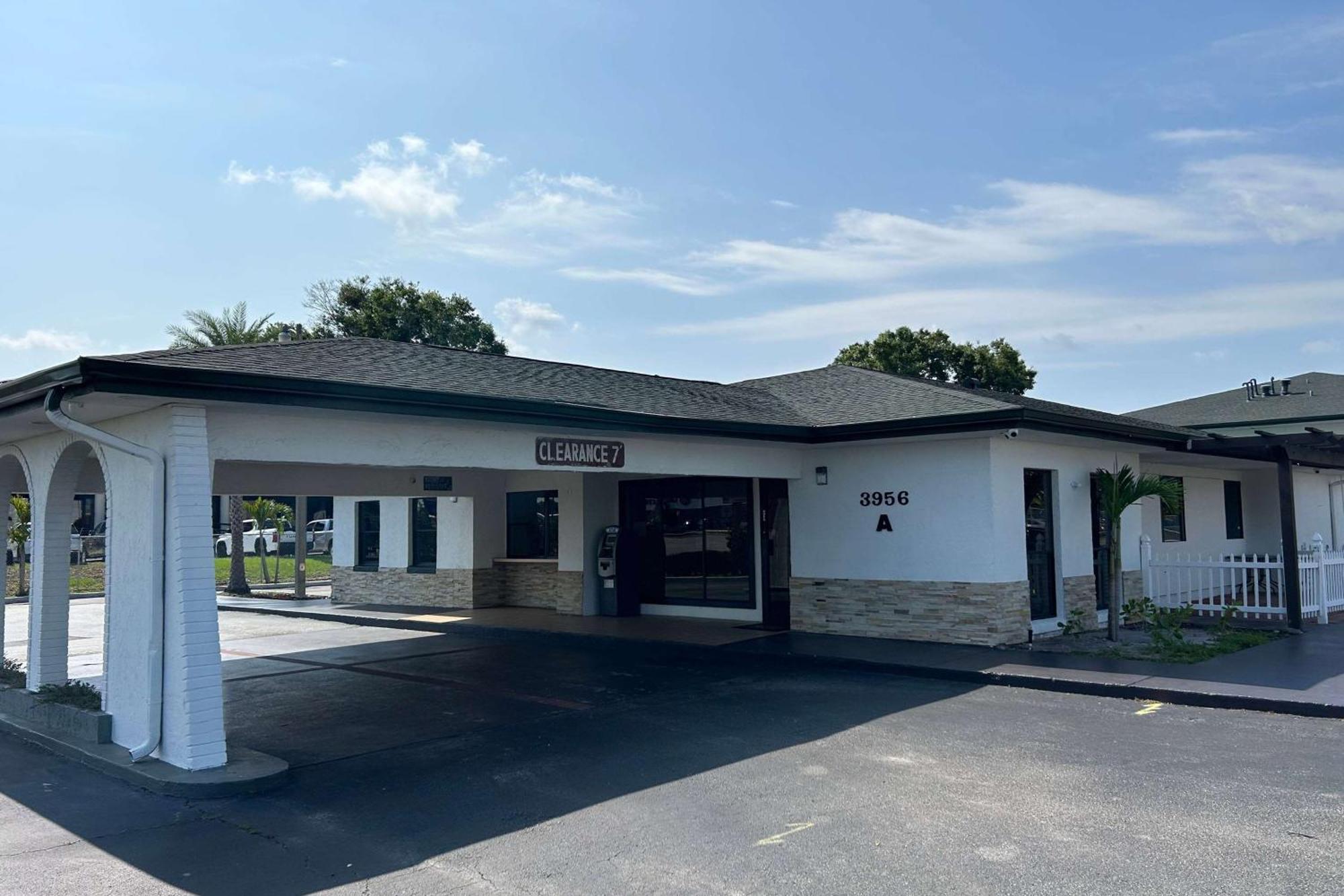 Baymont By Wyndham Downtown Hotel Orlando