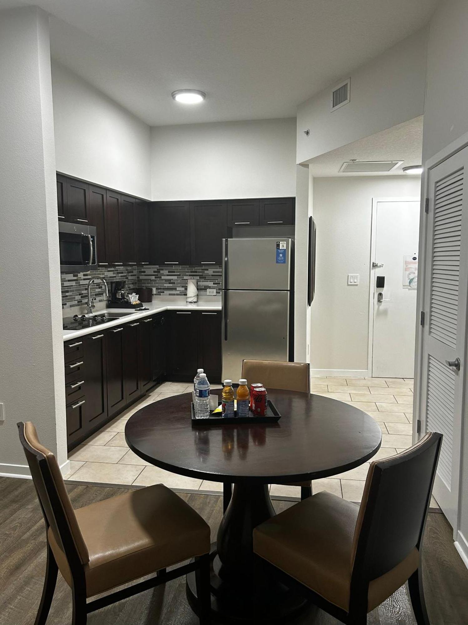 Apartment 2br At Melia Celebration 528