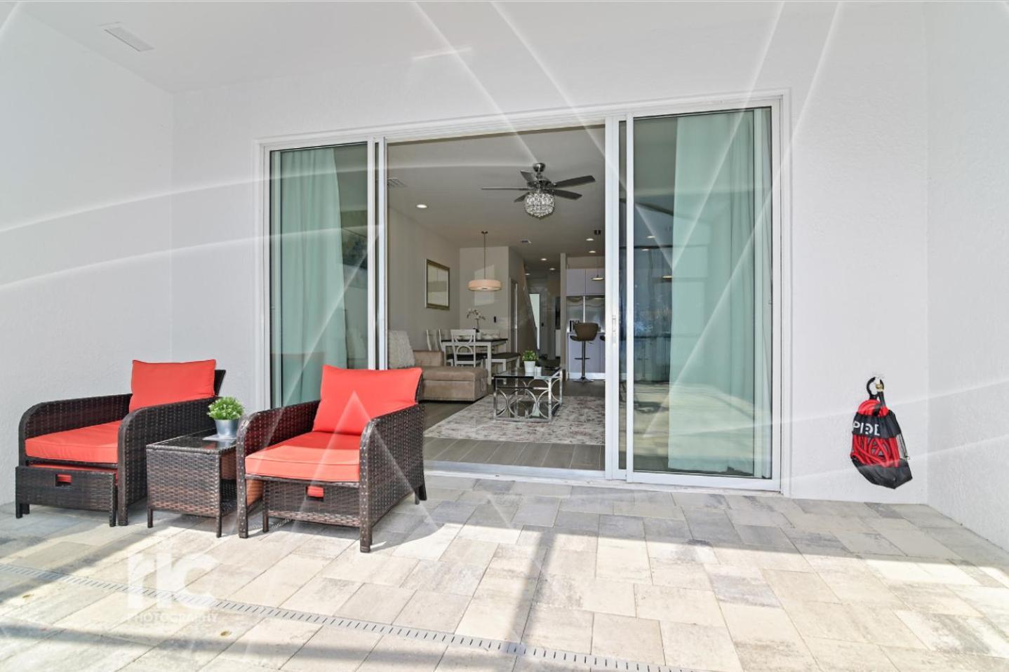 Holiday home New Luxury Dream Vacation With Gym, 70 Inch Tv, Private Pool, 4 Bedrooms, 3 Full Baths, High Speed Wifi Orlando