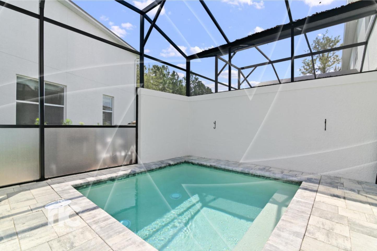 New Luxury Dream Vacation With Gym, 70 Inch Tv, Private Pool, 4 Bedrooms, 3 Full Baths, High Speed Wifi Holiday home Orlando