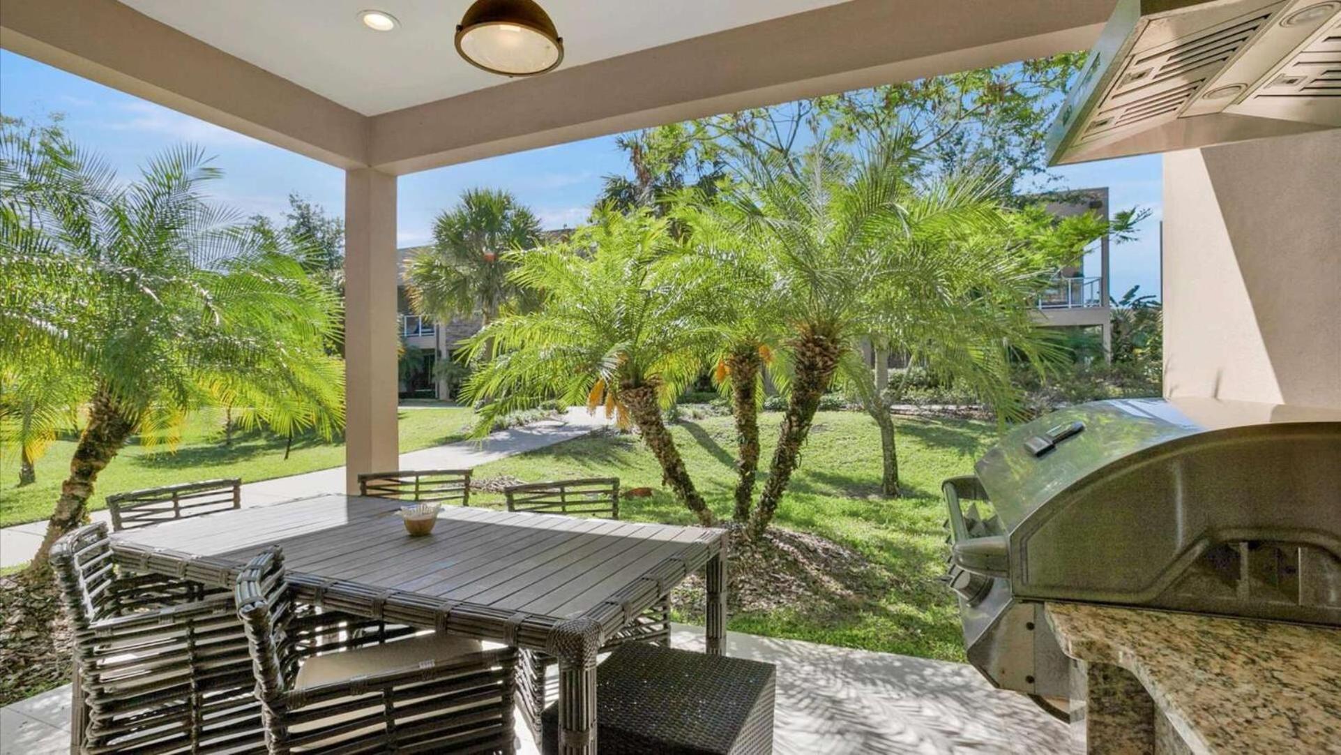 Book Now: Townhome 6440 Near Magic Villa *