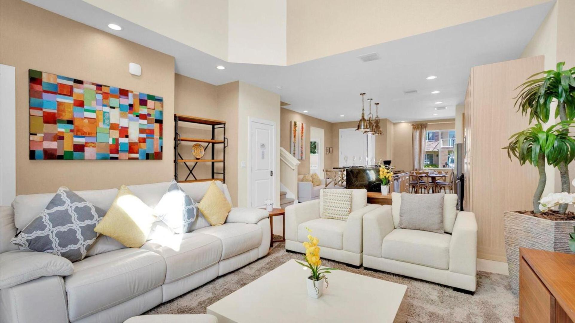 Villa Book Now: Townhome 6440 Near Magic *