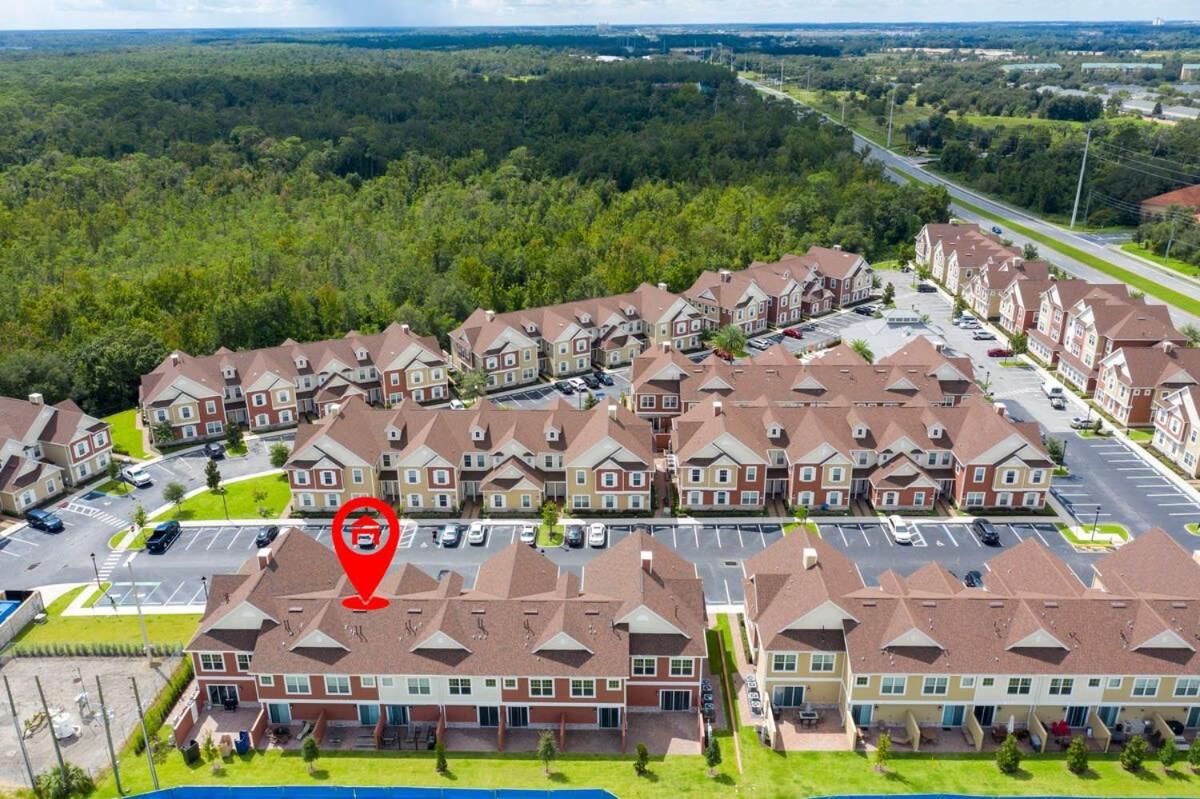 Holiday home Gorgeous 4 Bedroom Family Friendly Close To 7573 Orlando