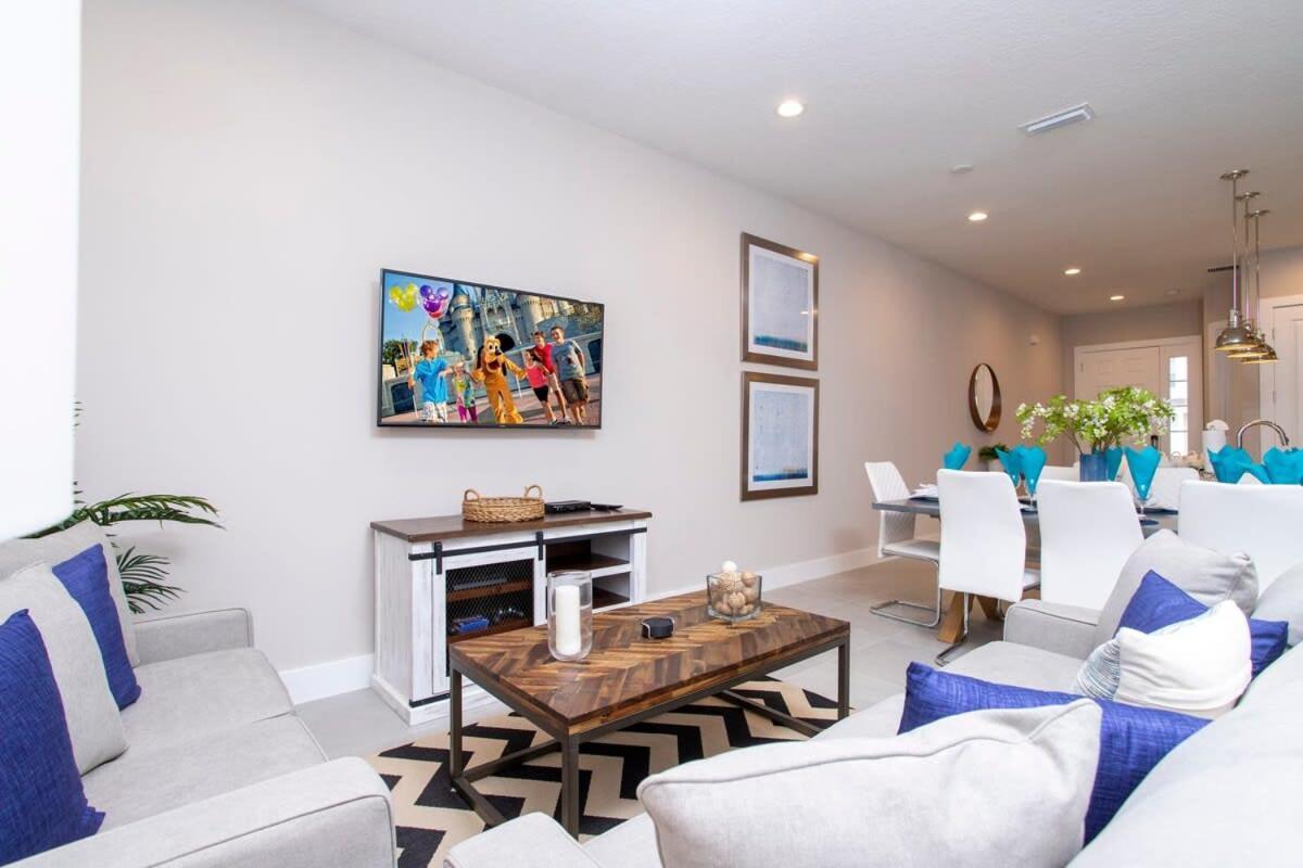 Holiday home Gorgeous 4 Bedroom Family Friendly Close To 7573
