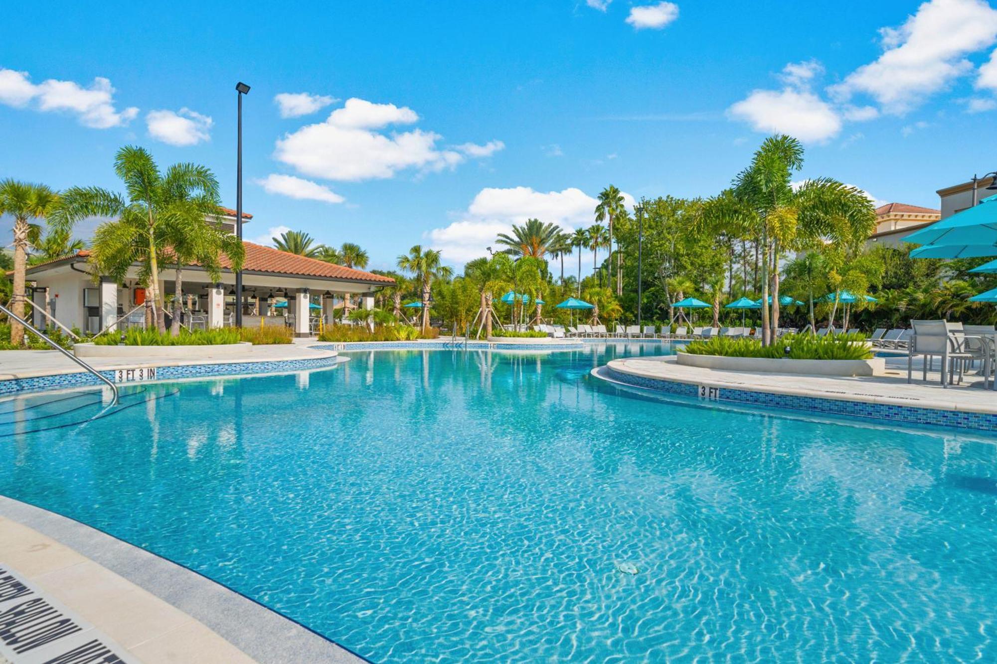 5025 Shoreway Loop #203
