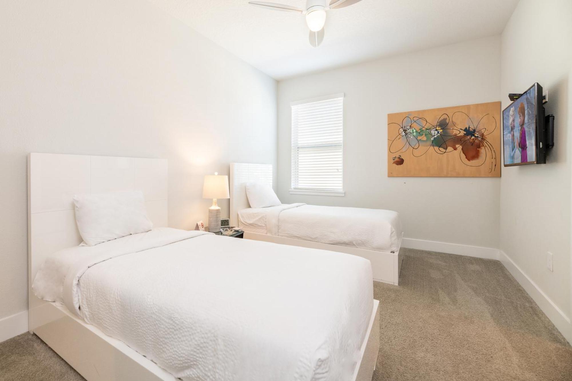 Amazing With Game And Private Pool Near By Rentyl - 7649w Holiday home *