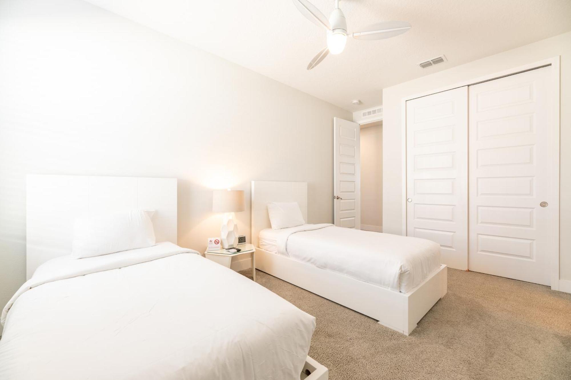 Holiday home Amazing With Game And Private Pool Near By Rentyl - 7649w Orlando