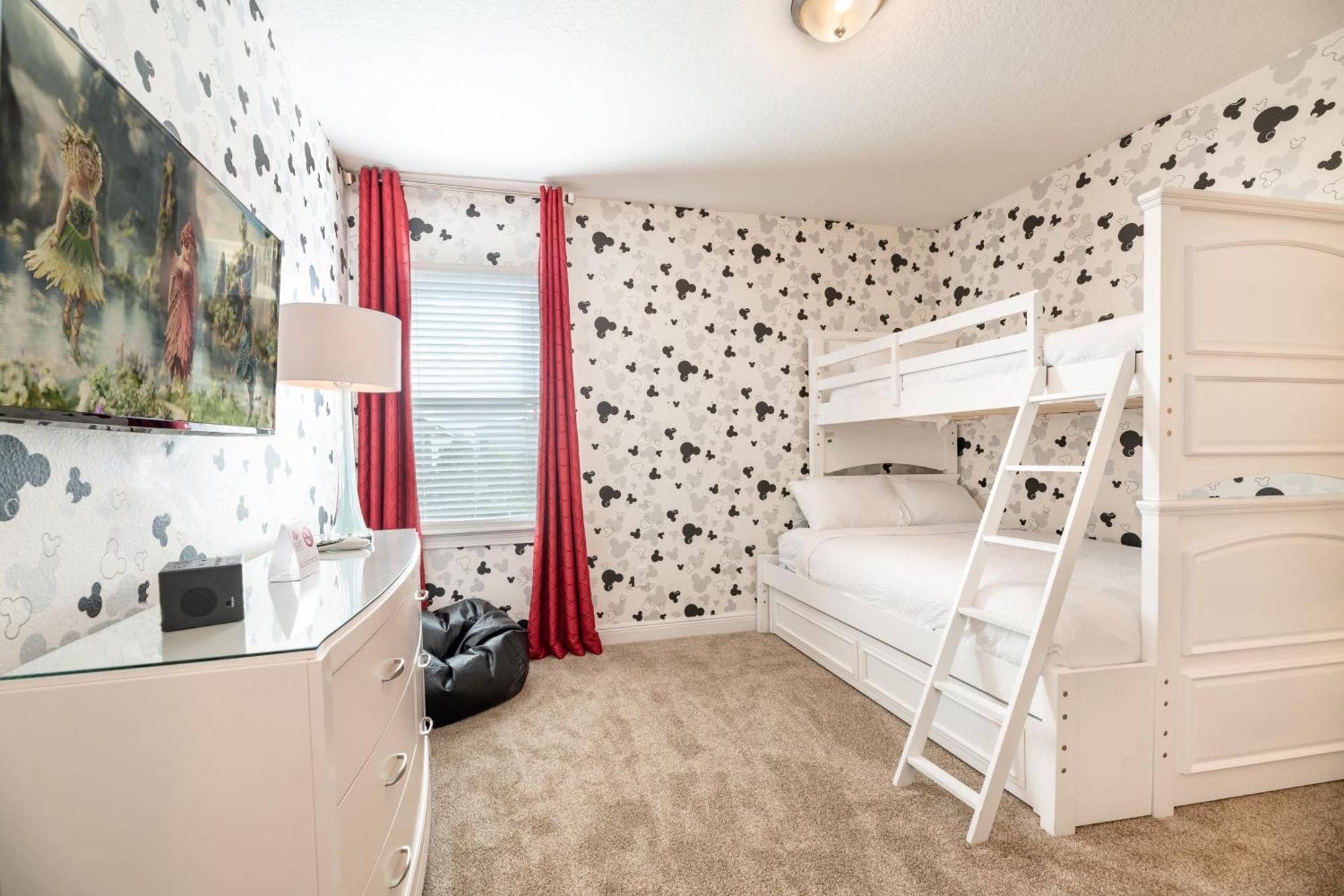Holiday home Dream Villa: Private Pool & Themed Kids