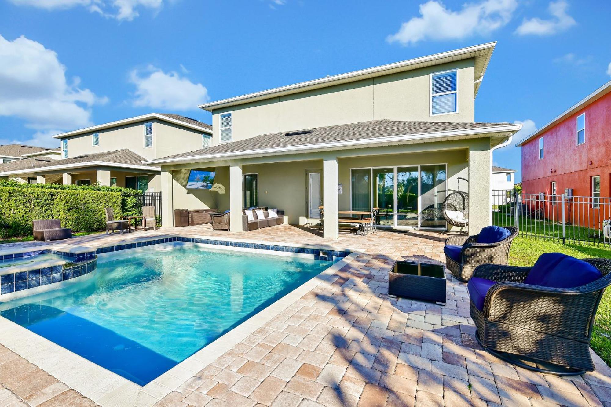 Holiday home Spacious Near By Rentyl With Private Pool & Amenities - 250c