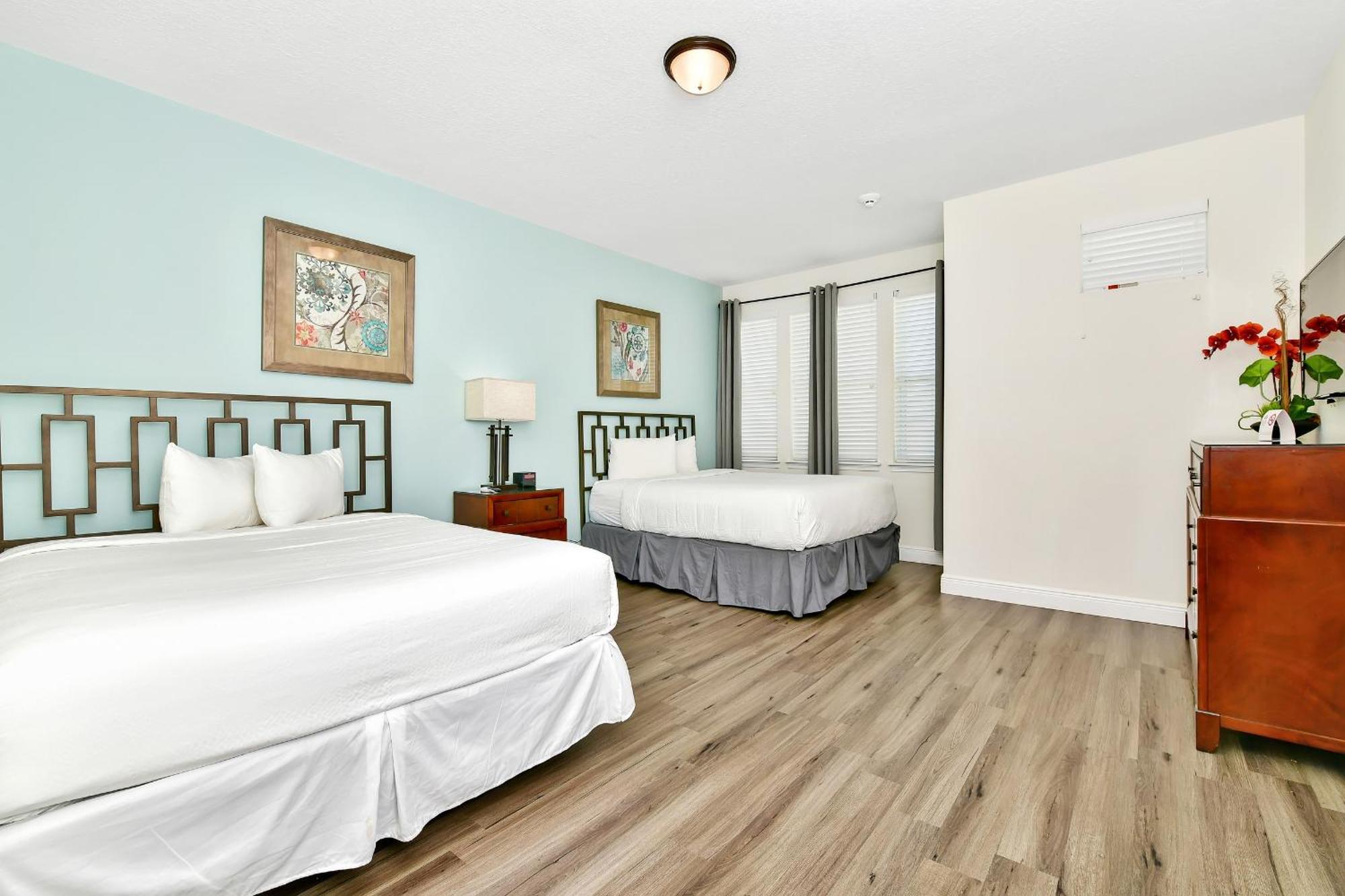 Spacious By Rentyl With Water Park Access Near - 7523m Holiday home *