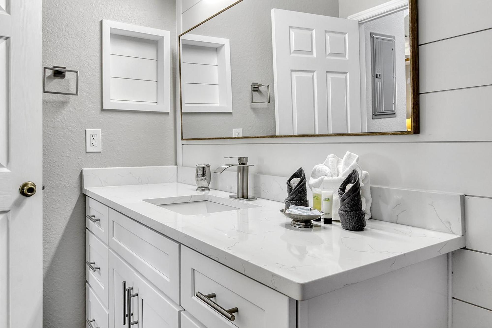 Apartment The Perch-2 Miles From Disney, Movie Theatre & Water Park Orlando