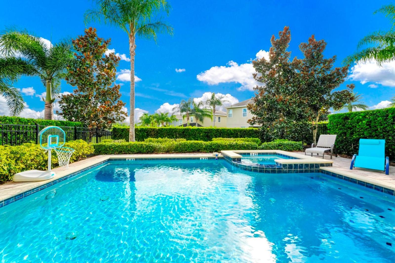 Holiday home Spacious With Private Pool, Themed And Game Near - 341pn *