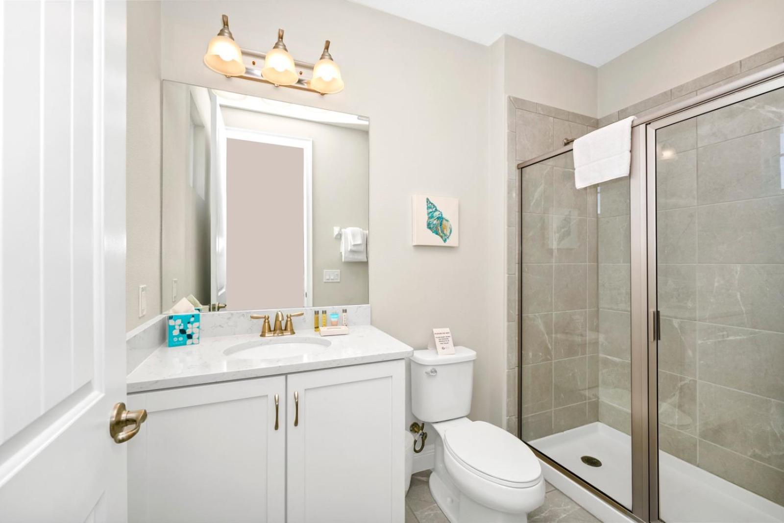Alluring With Private Pool & Game Near With Amenities By Rentyl - 232a Orlando
