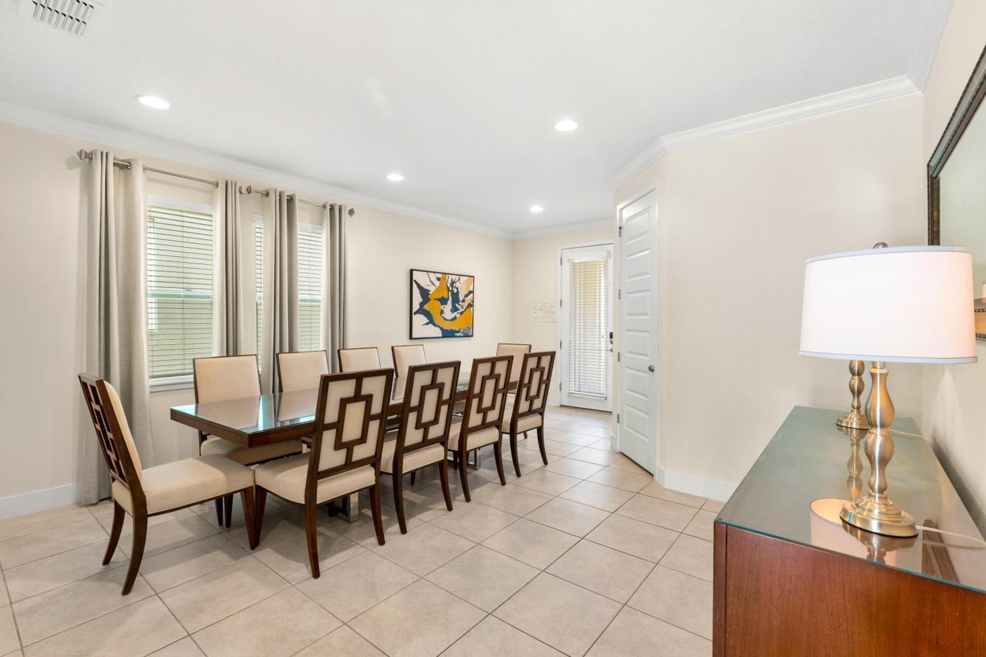 Chic With Private Pool & Game Near By Rentyl - 451n Holiday home *