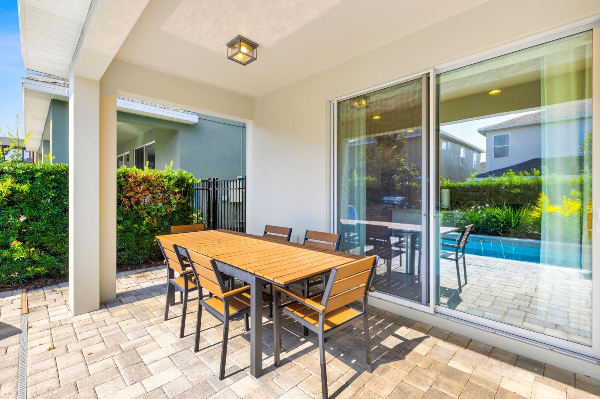 Chic With Private Pool & Game Near By Rentyl - 451n Holiday home Orlando