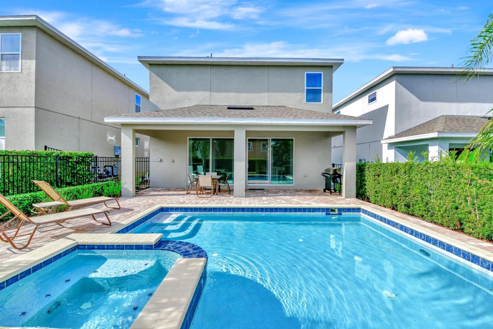 Holiday home Spacious With Private Pool And Game Near With Amenities By Rentyl 660l