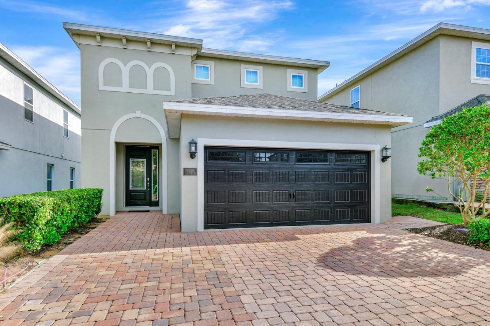 Spacious With Private Pool And Game Near With Amenities By Rentyl 660l *