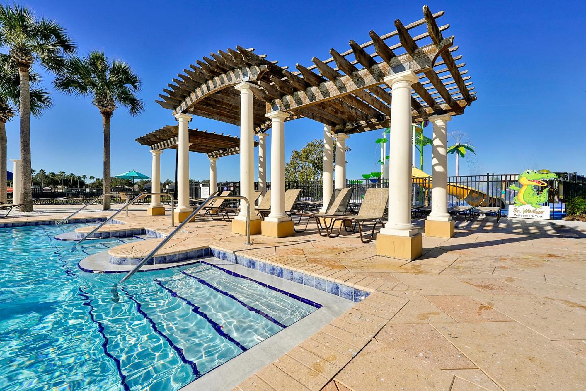 Apartment The Perch-2 Miles From Disney, Movie Theatre & Water Park Orlando