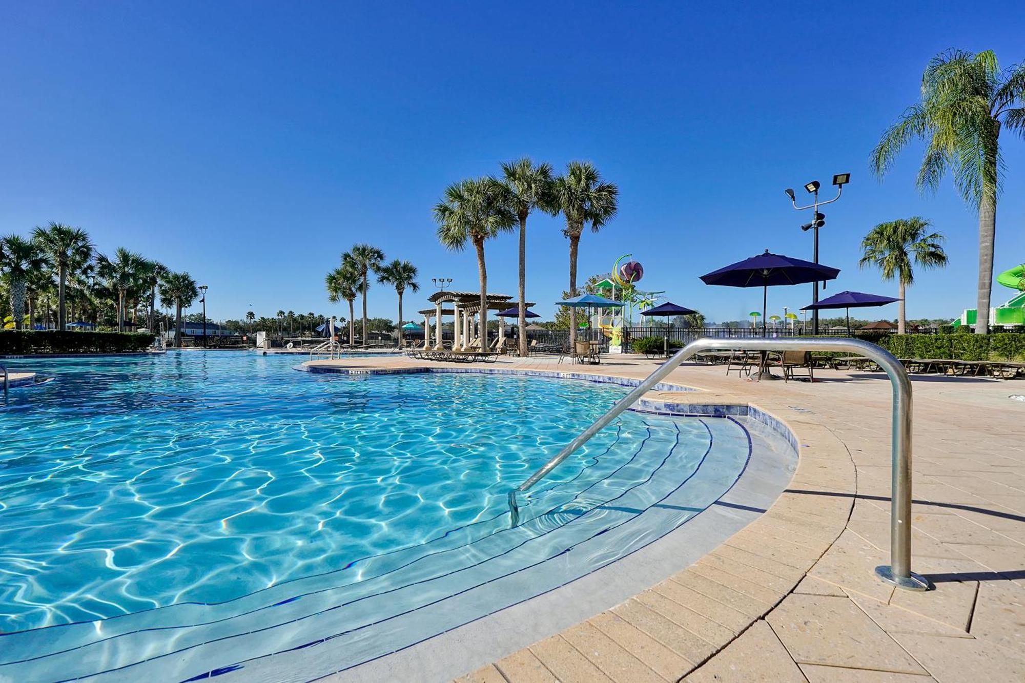 The Perch-2 Miles From Disney, Movie Theatre & Water Park