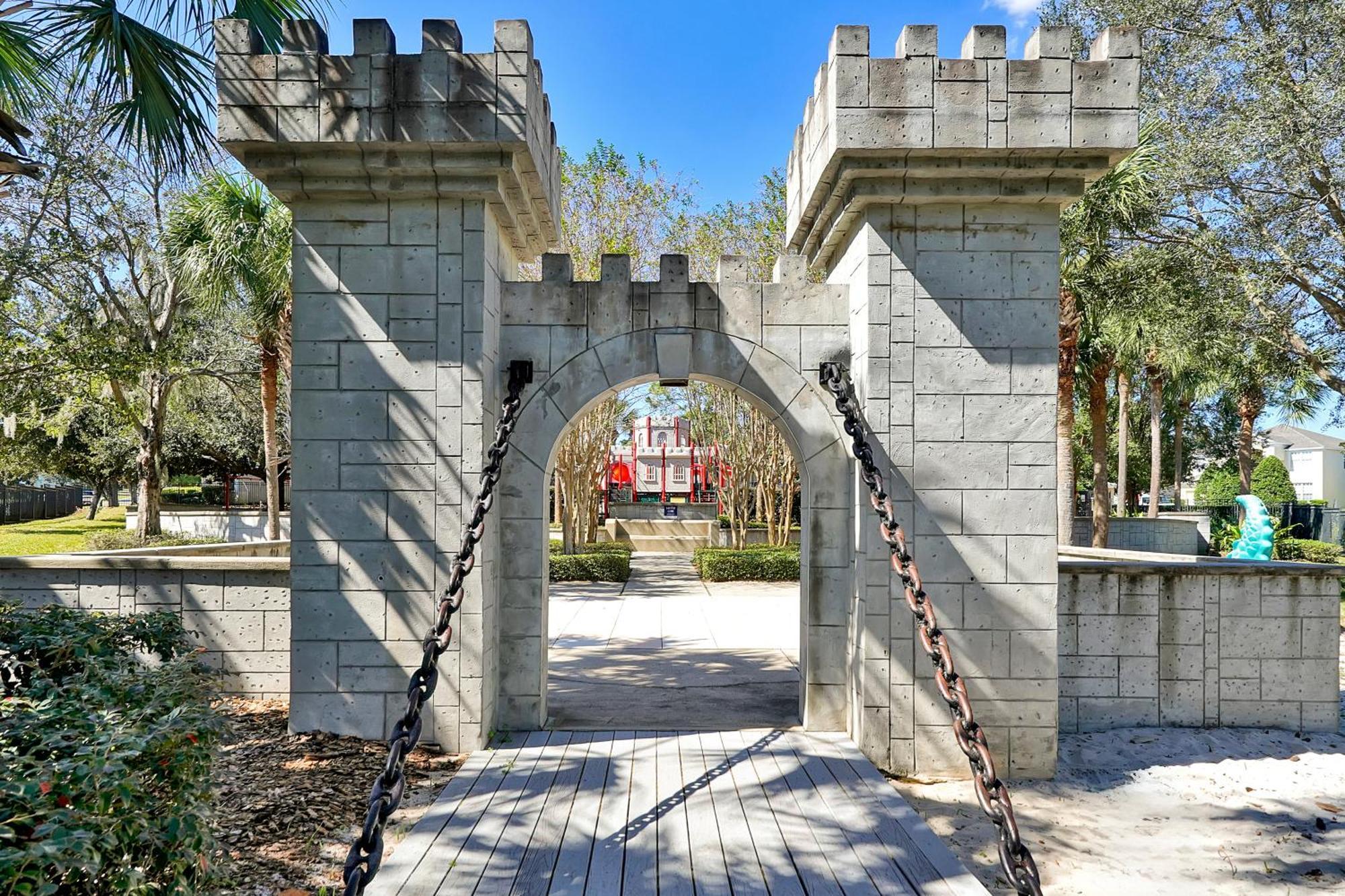 The Perch-2 Miles From Disney, Movie Theatre & Water Park Orlando