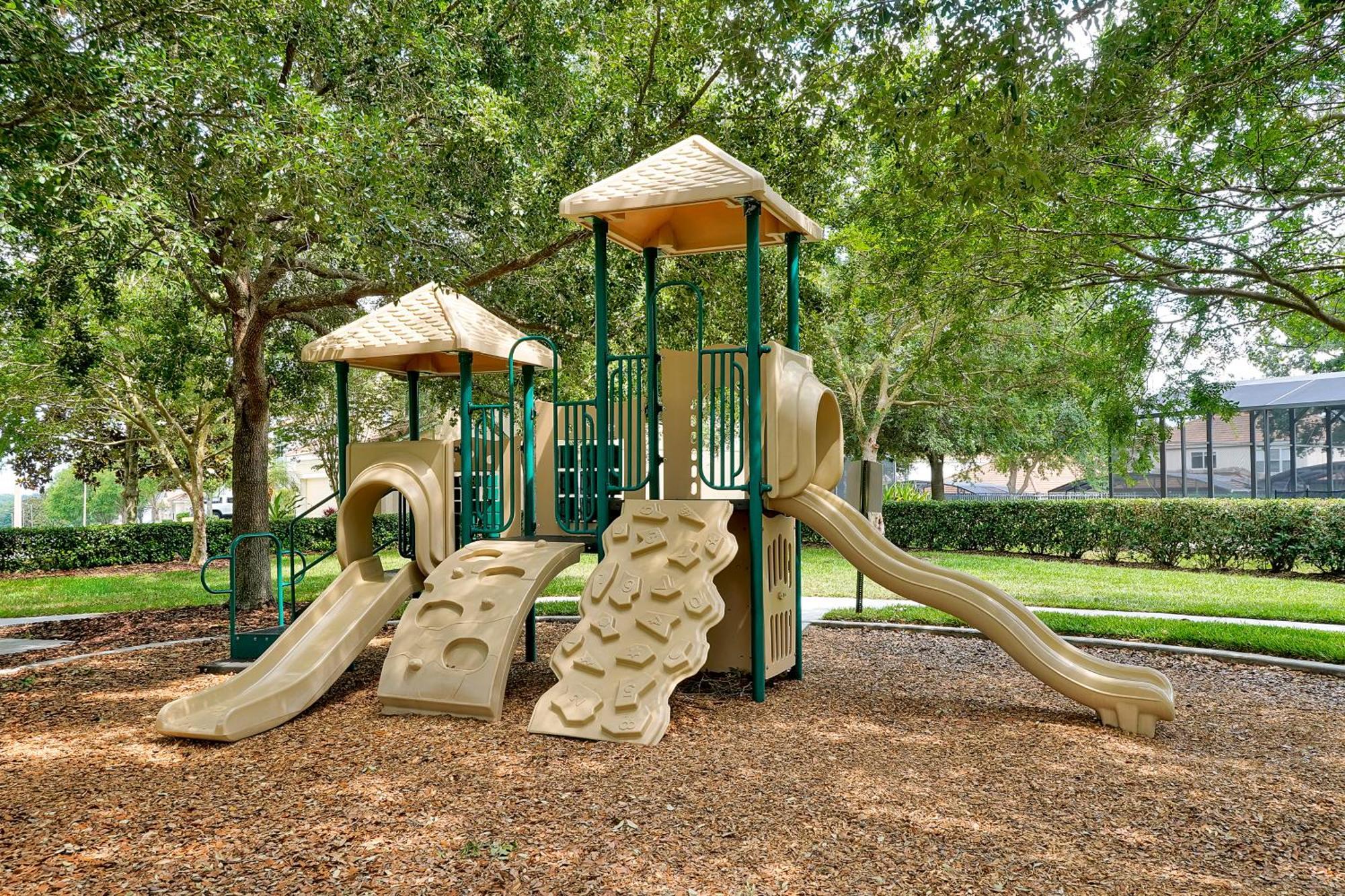 The Perch-2 Miles From Disney, Movie Theatre & Water Park *