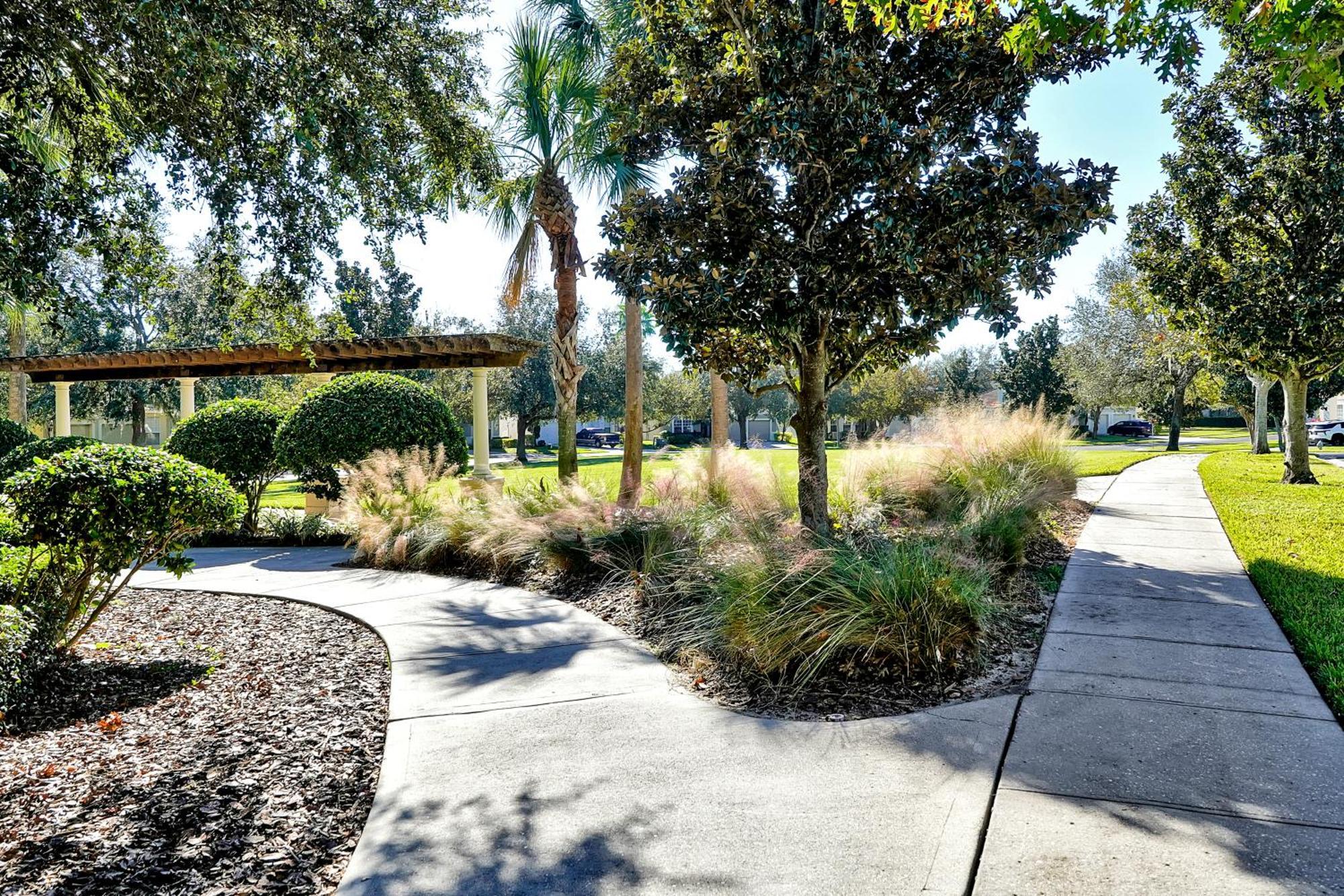 The Perch-2 Miles From Disney, Movie Theatre & Water Park Orlando