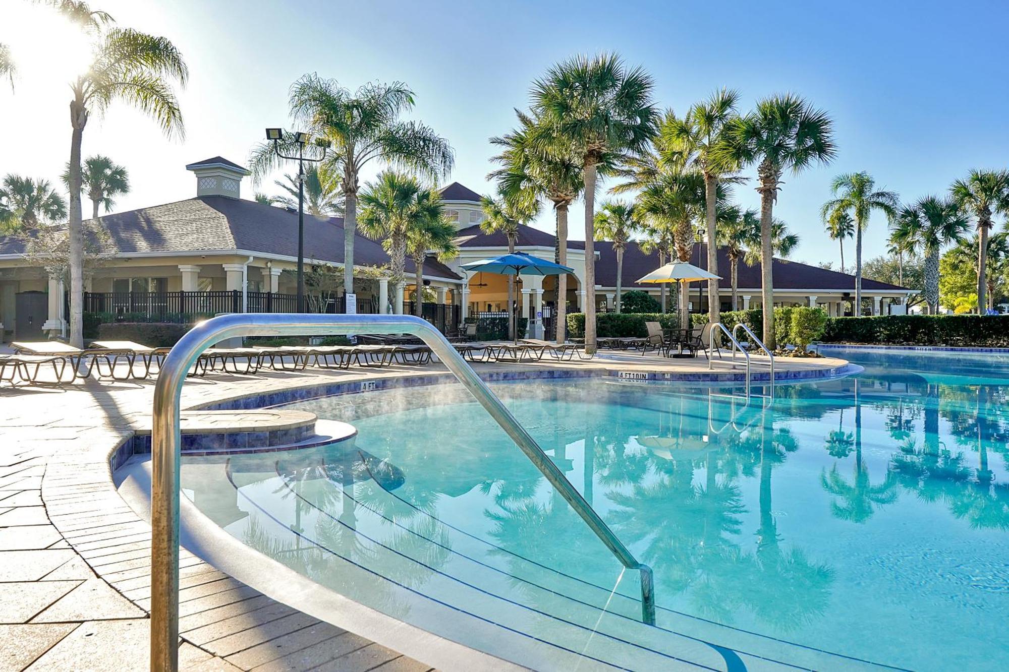 The Perch-2 Miles From Disney, Movie Theatre & Water Park * Orlando