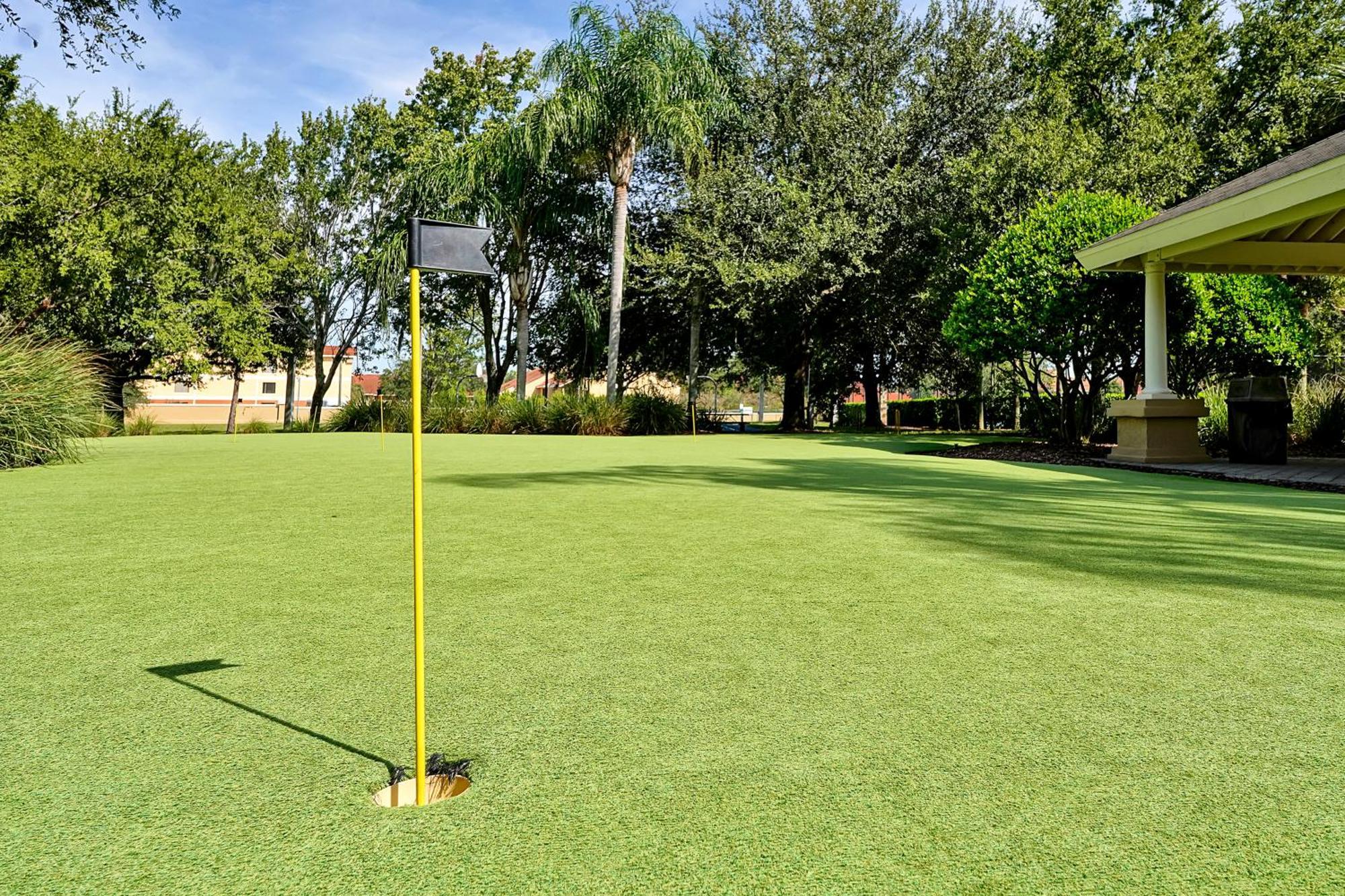 The Perch-2 Miles From Disney, Movie Theatre & Water Park Apartment *