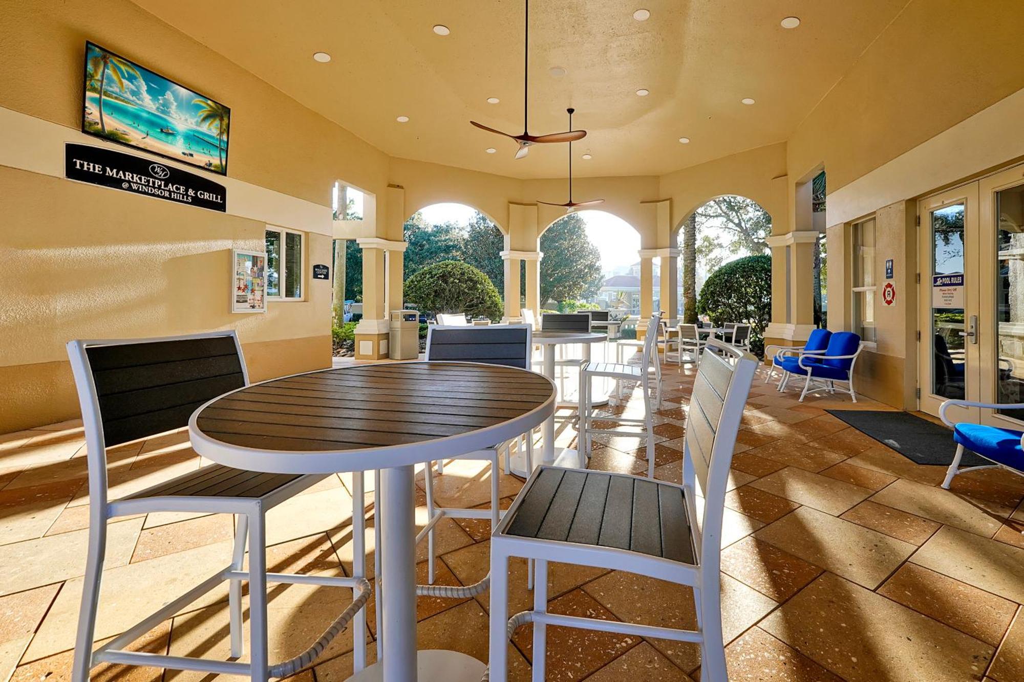 Apartment The Perch-2 Miles From Disney, Movie Theatre & Water Park Orlando