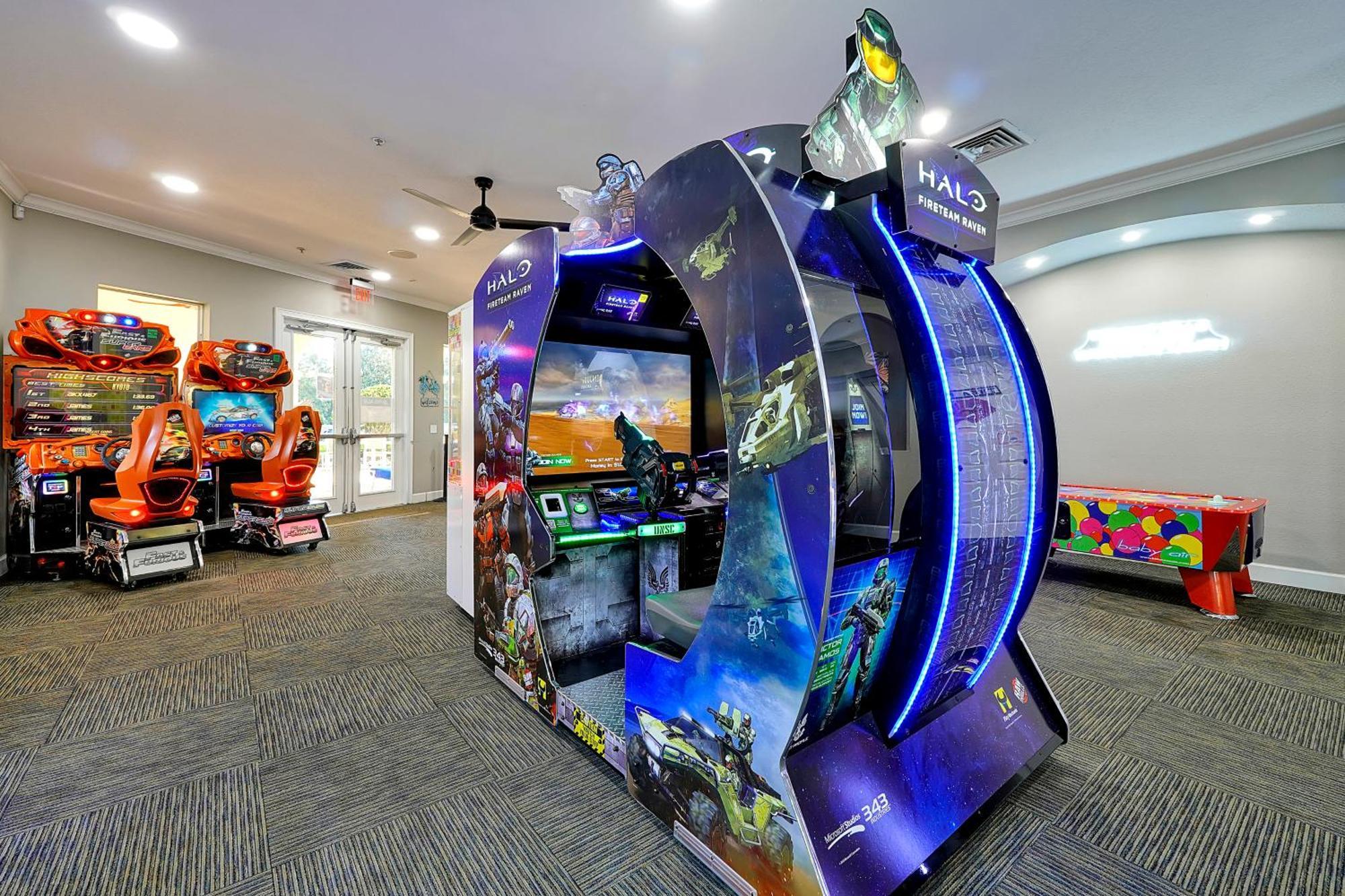 The Perch-2 Miles From Disney, Movie Theatre & Water Park * Orlando