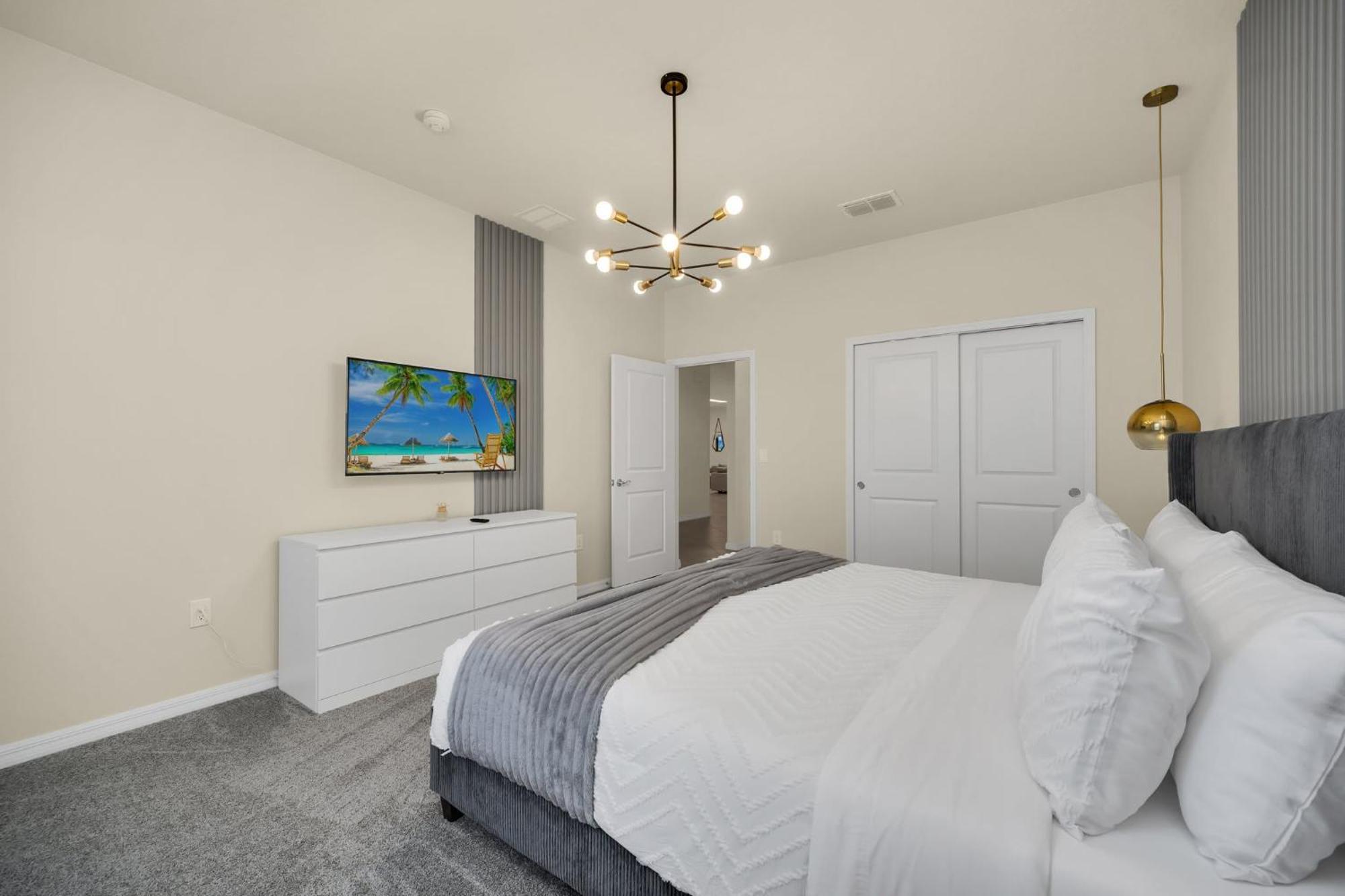 Holiday home Chic 10br Retreat With Themed & Pool Orlando