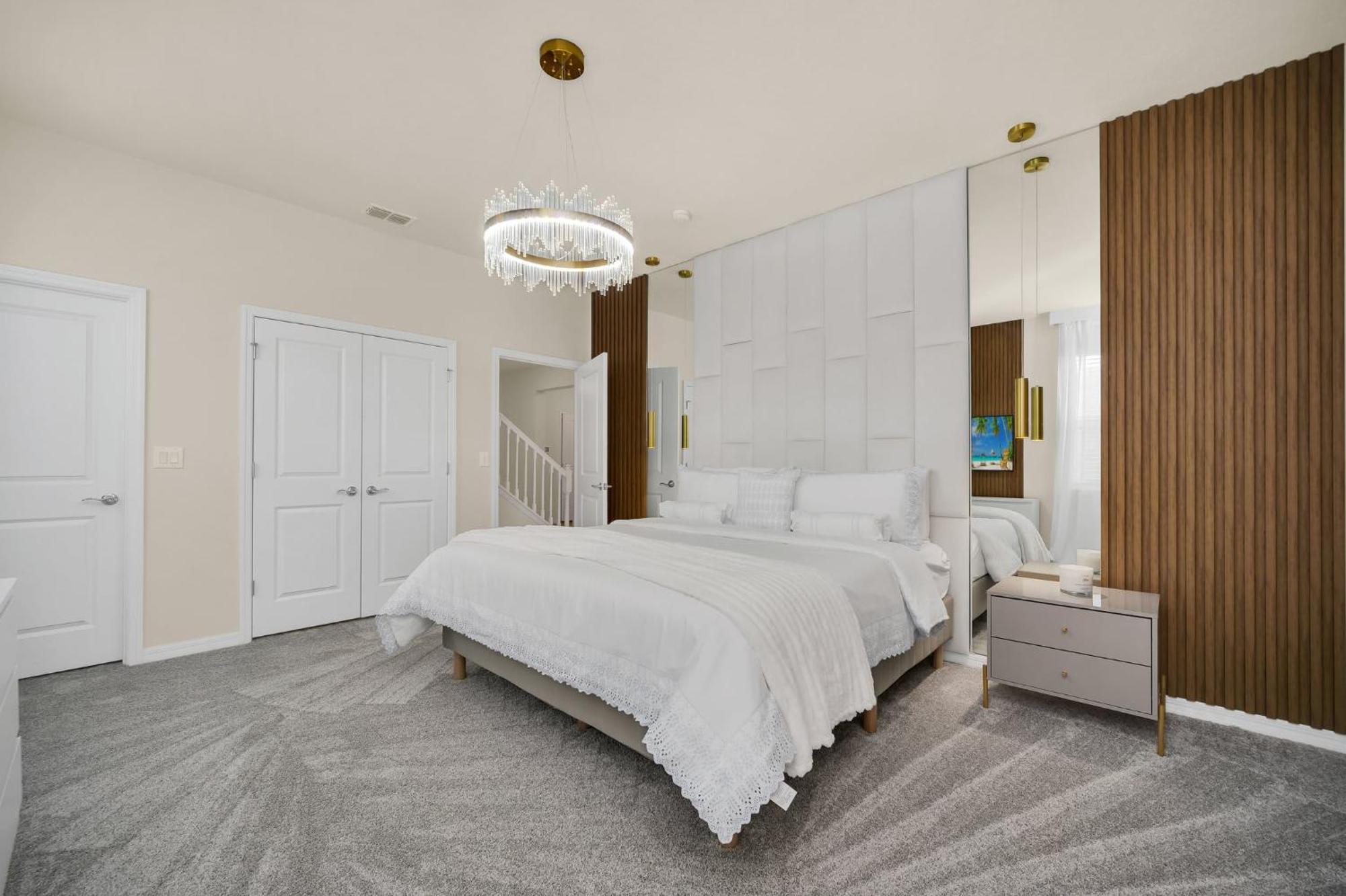 Chic 10br Retreat With Themed & Pool