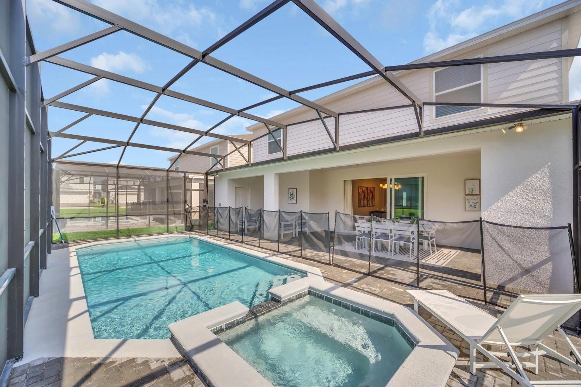 Holiday home Chic 10br Retreat With Themed & Pool Orlando