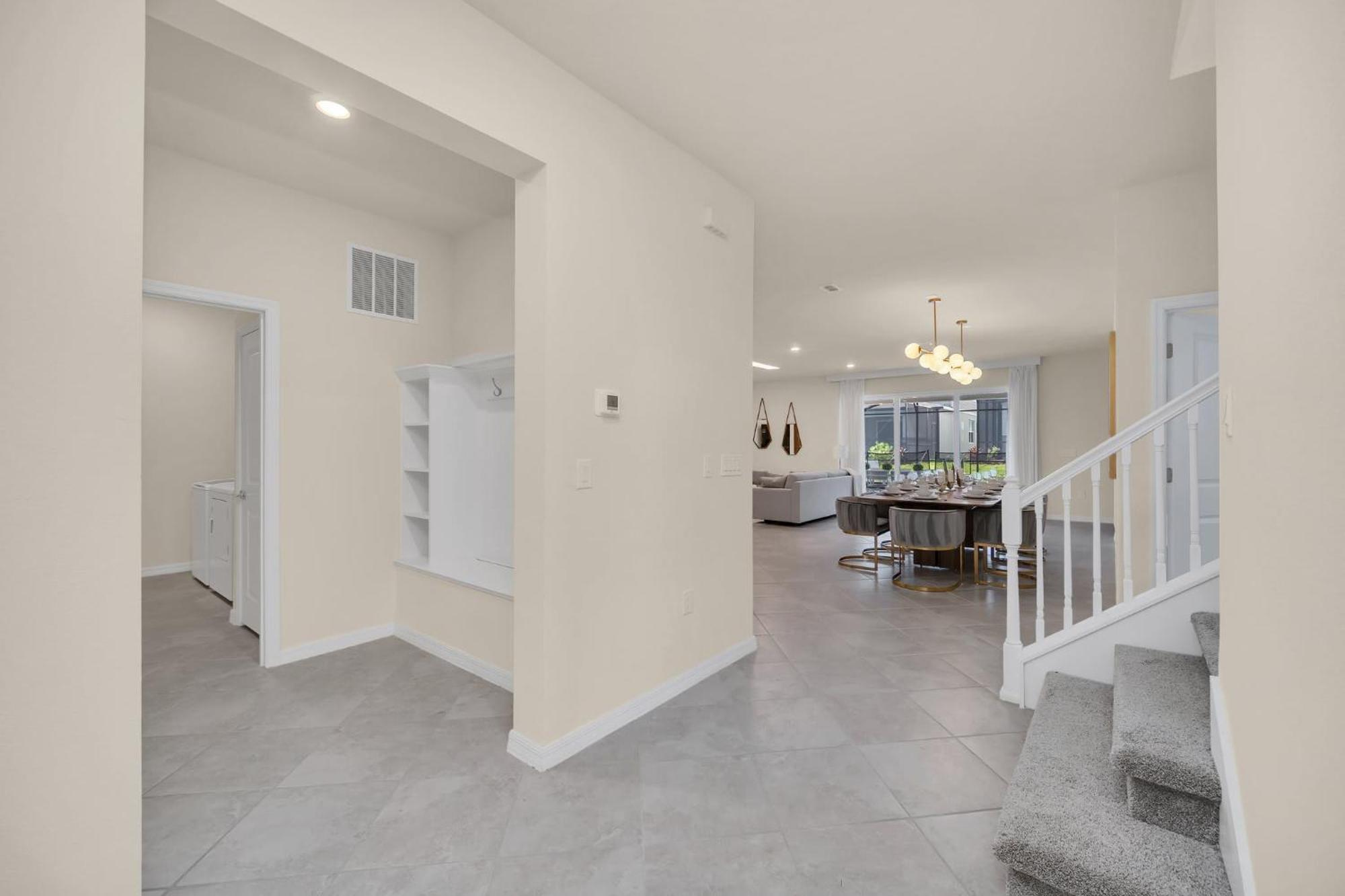 Chic 10br Retreat With Themed & Pool Orlando