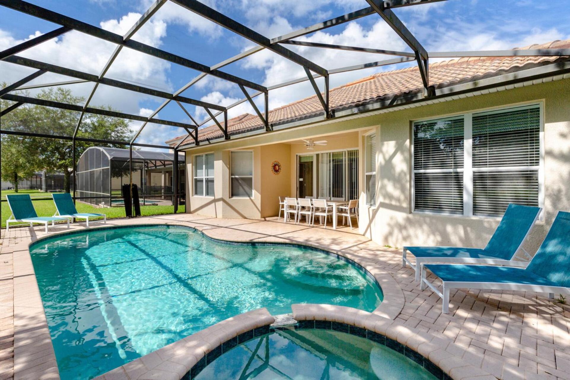 Oasis: 5 Bed Villa6504 *