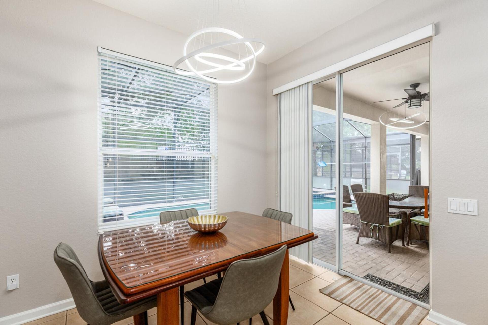 Charming With 5 Bedrooms6499 Orlando