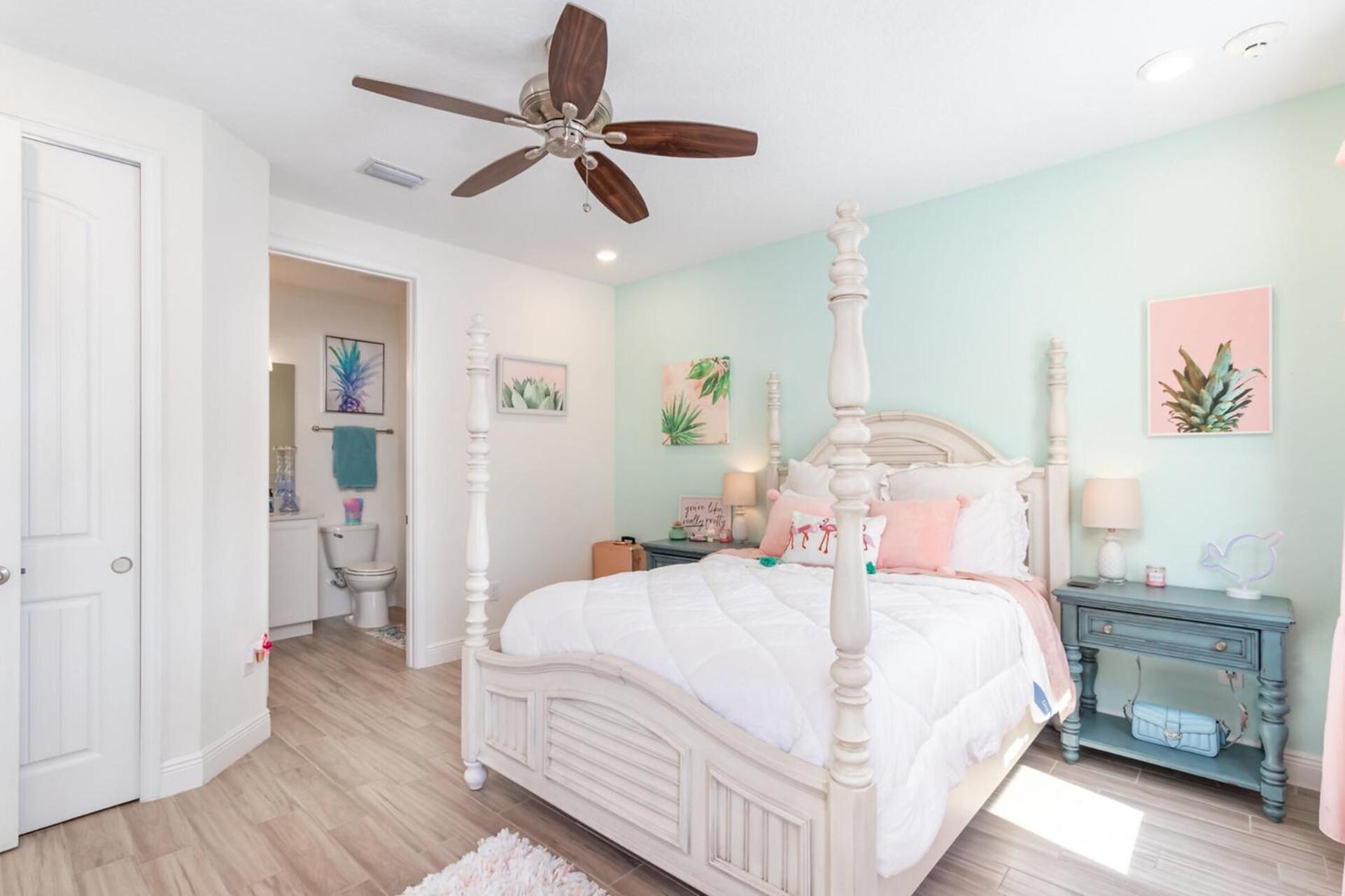 Villa Tranquil Retreat: 8 Bedroom In Orlando6491 Orlando