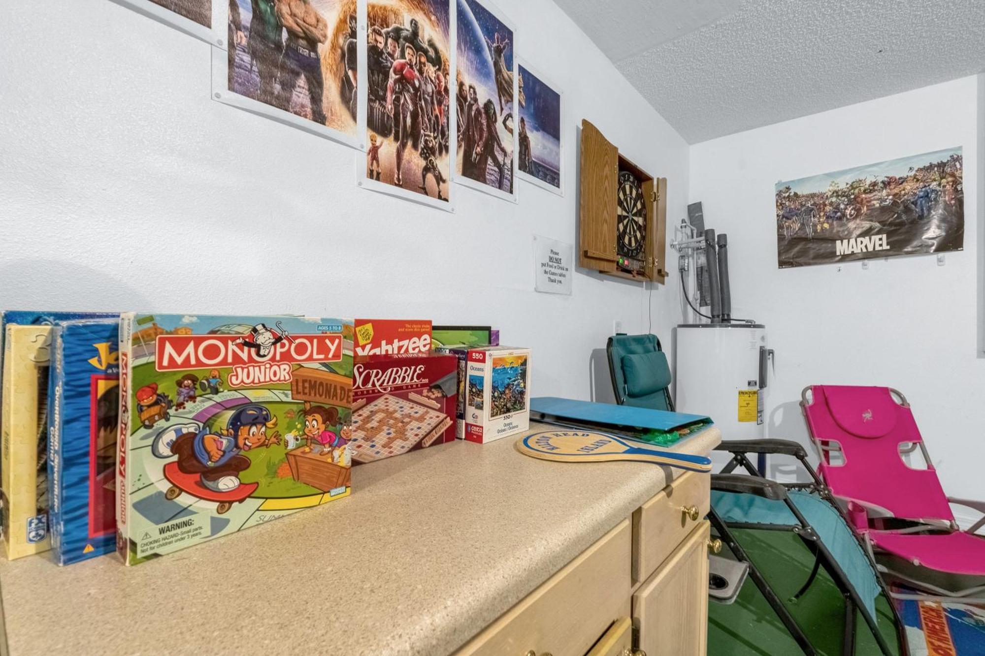 Upstay - Games & Private Pool Family