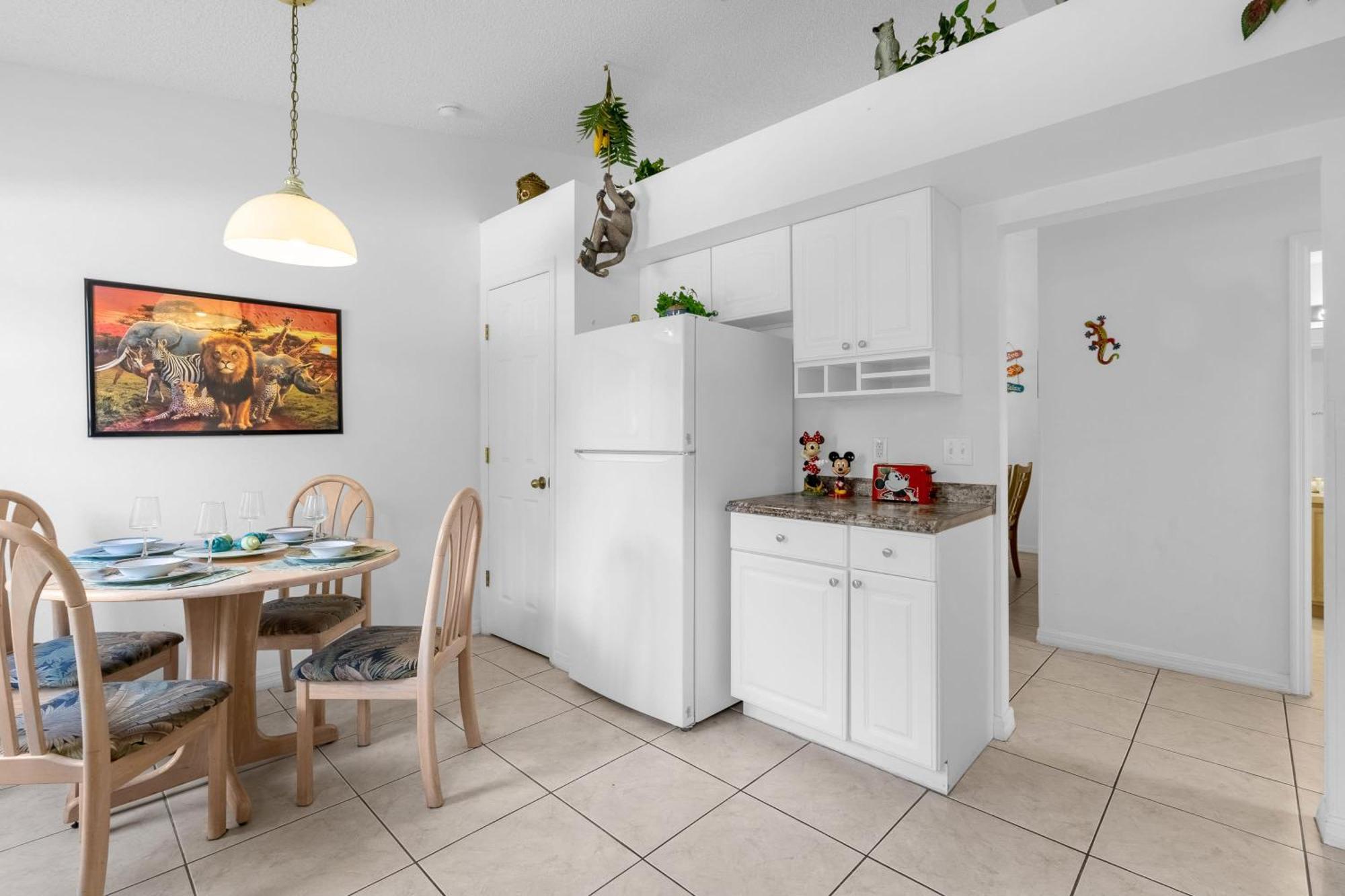 Upstay - Games & Private Pool Family Orlando