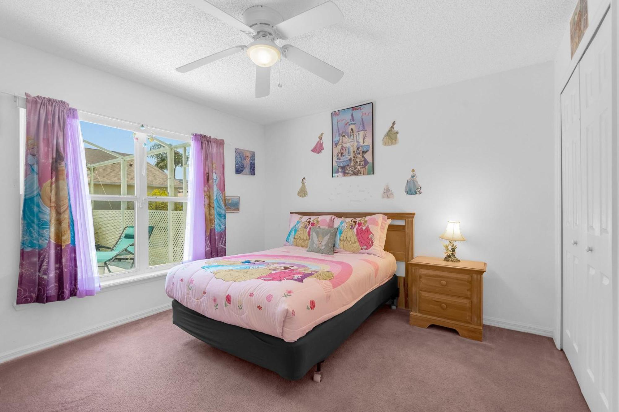 Upstay - Games & Private Pool Family