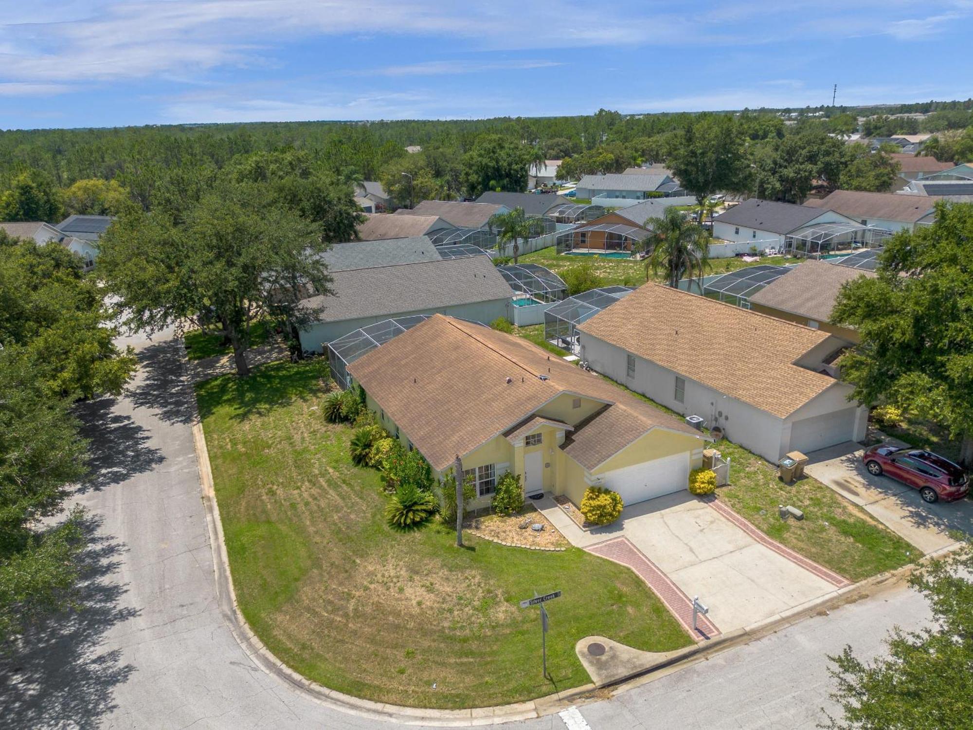 Holiday home Upstay - Games & Private Pool Family