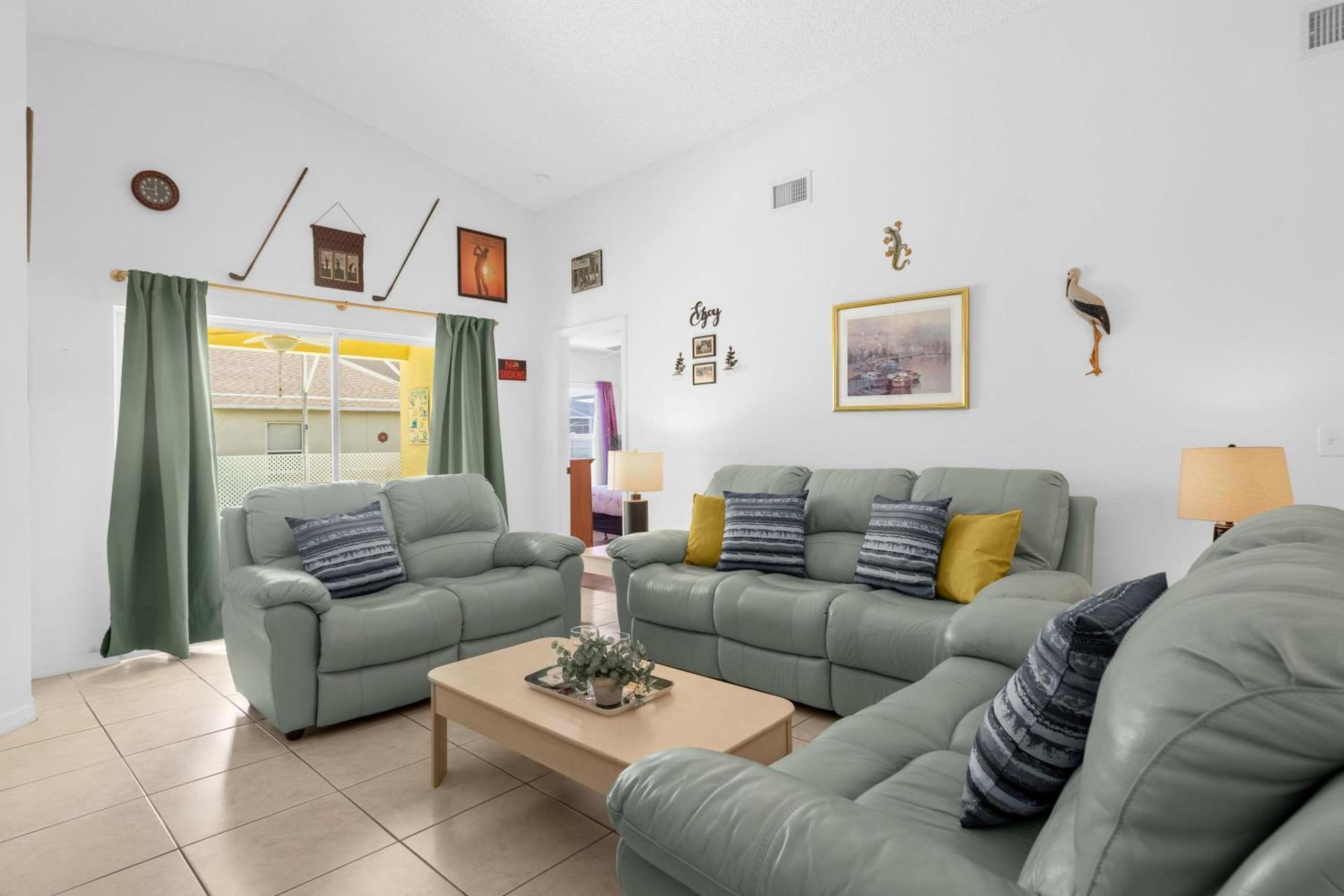 Holiday home Upstay - Games & Private Pool Family *