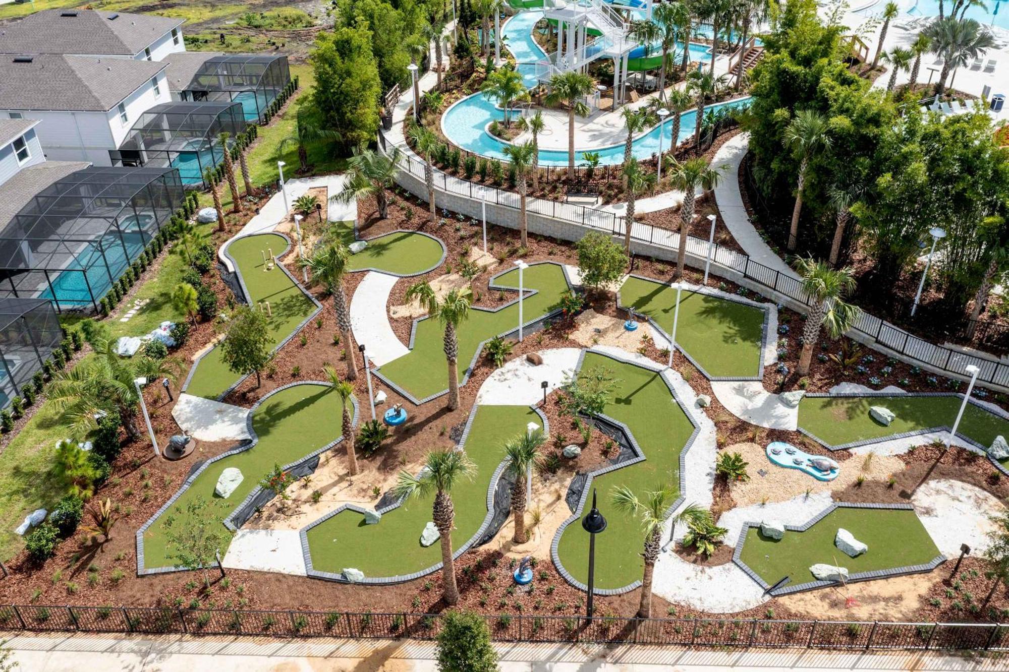 Chic 7bed With Private Pool, Theme Bedrooms Orlando