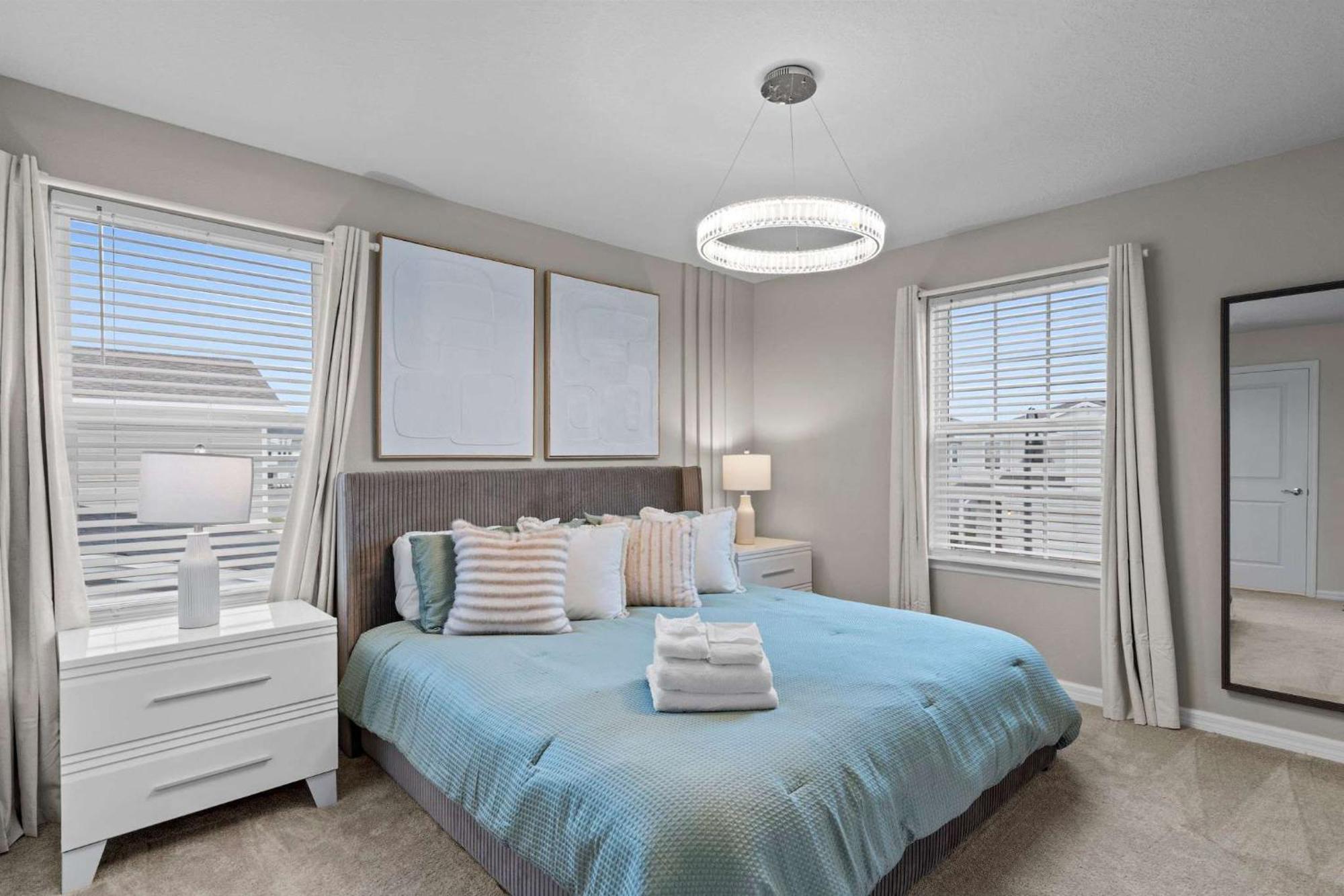 Chic 7bed With Private Pool, Theme Bedrooms *